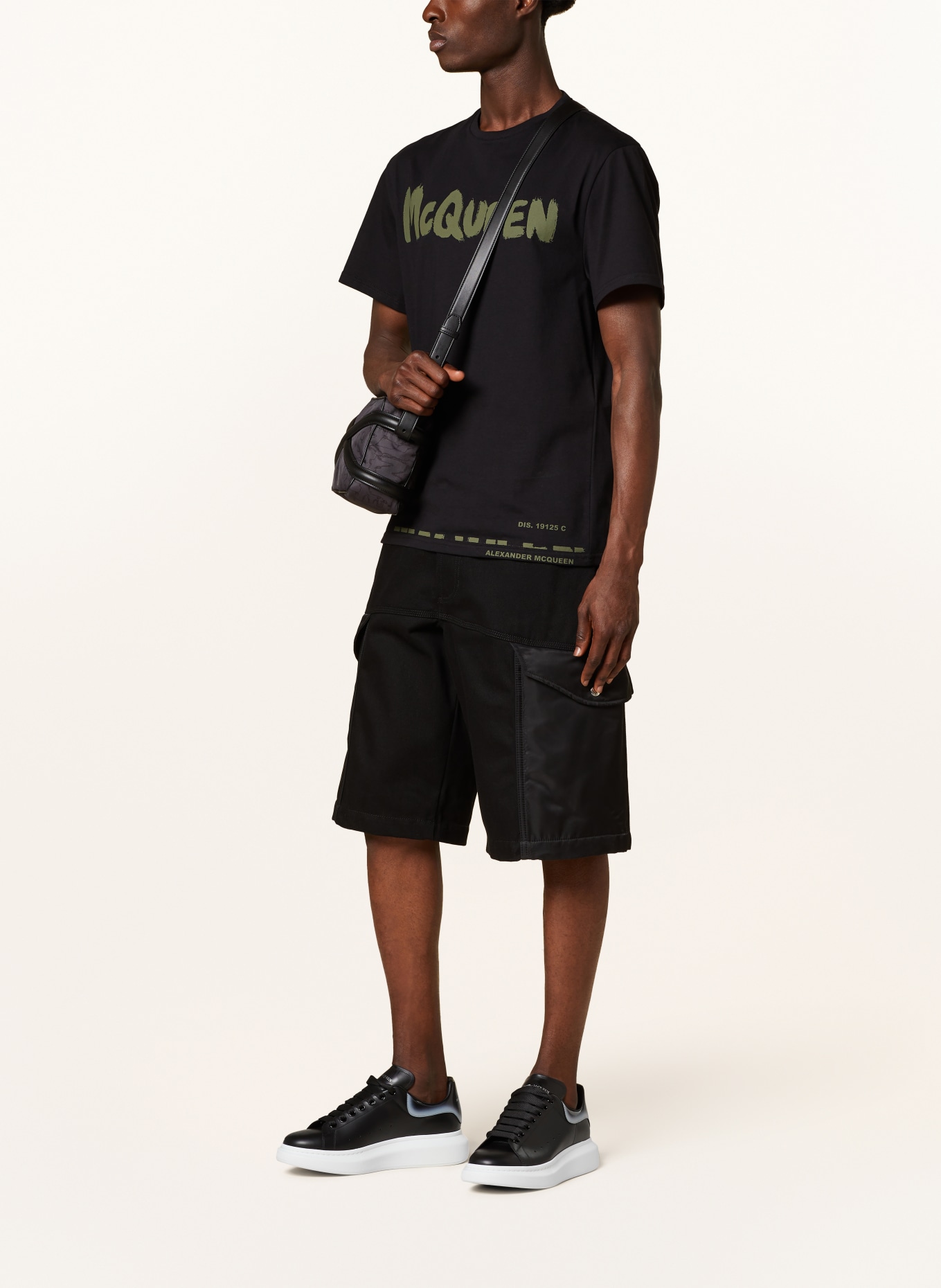 Alexander McQUEEN T shirt in black