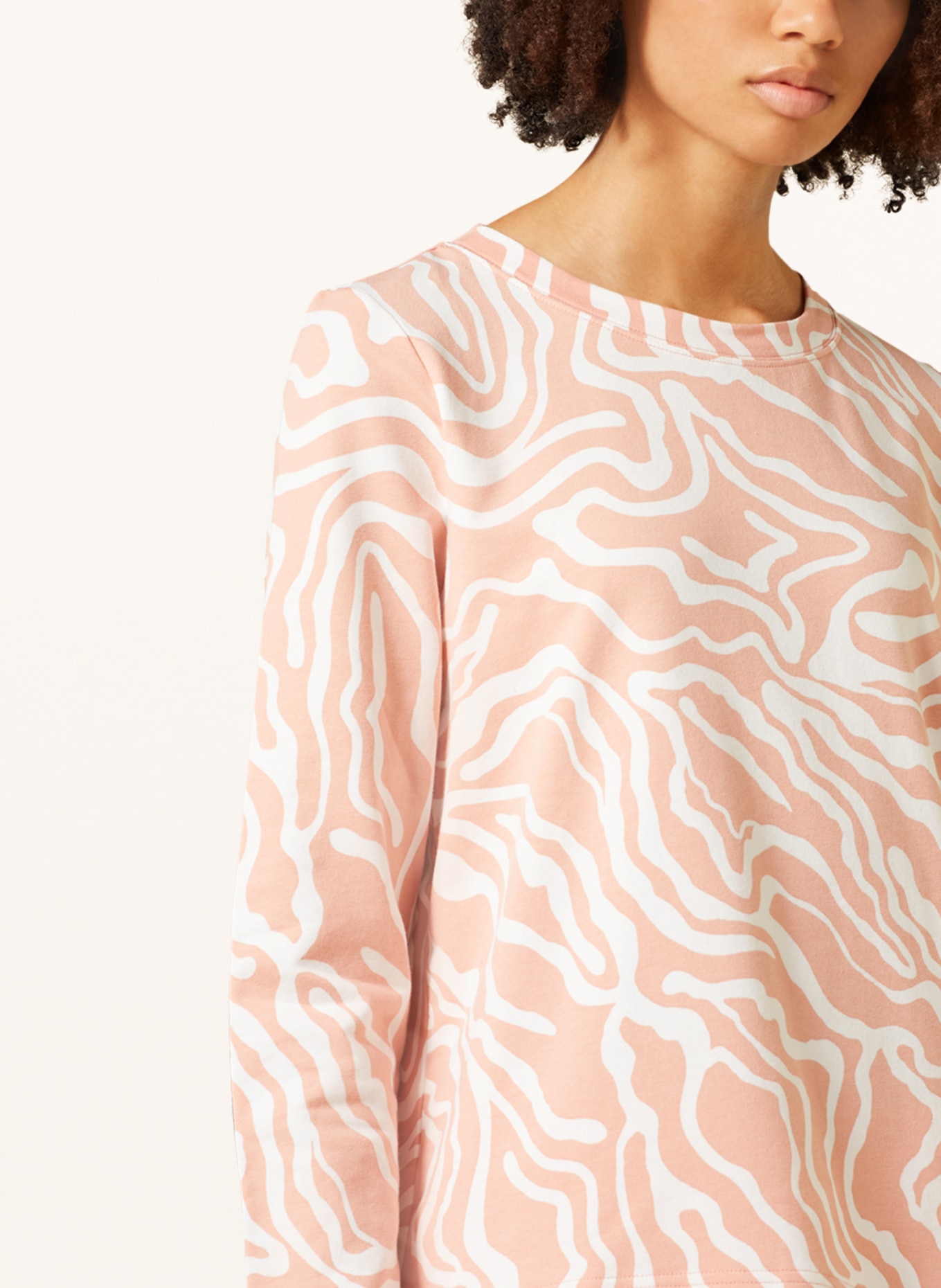 mey Lounge shirt series NEELE, Color: SALMON/ WHITE (Image 4)