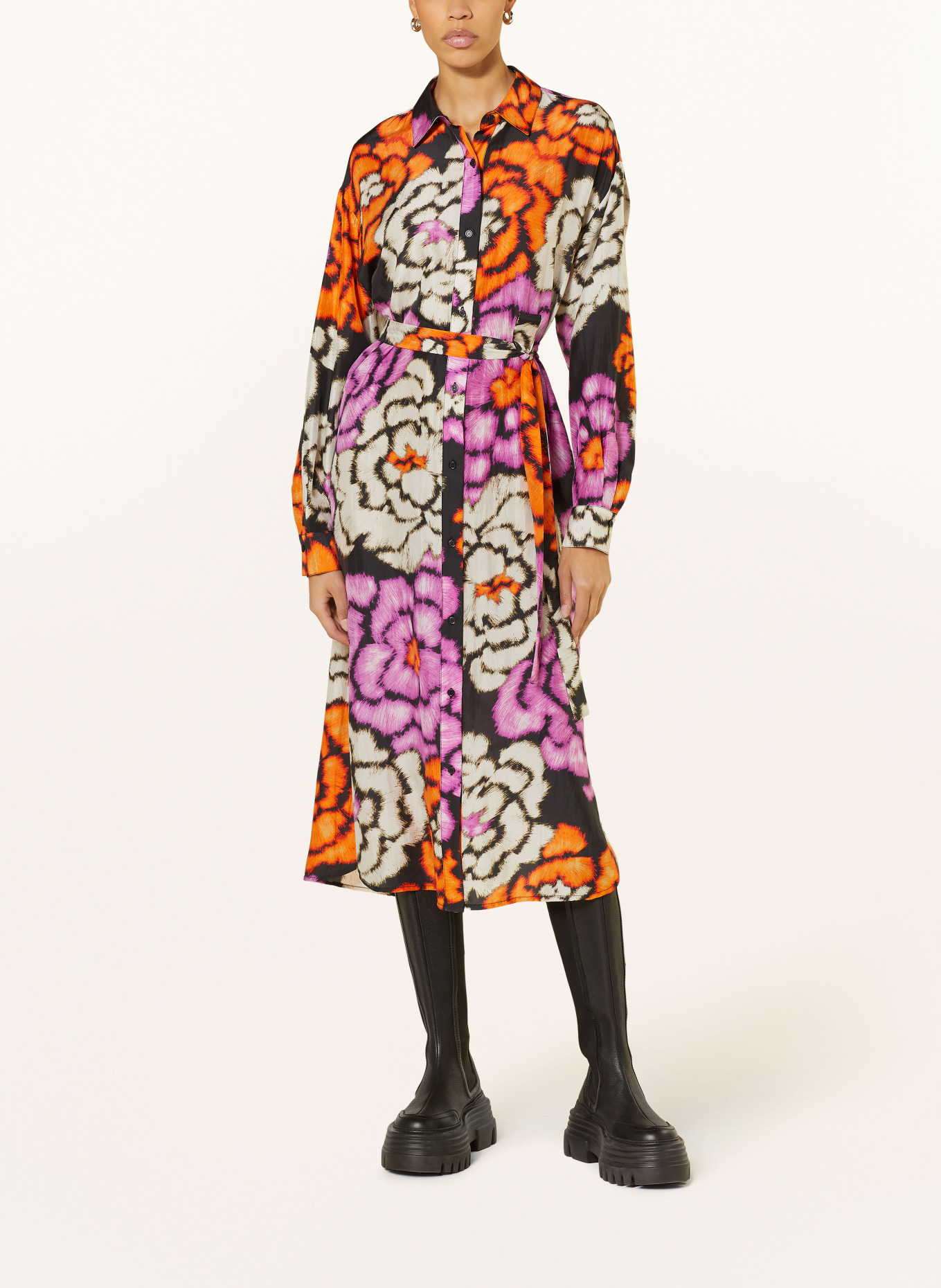 ESSENTIEL ANTWERP Shirt dress FREYA in silk, Color: BLACK/ ORANGE/ PURPLE (Image 2)