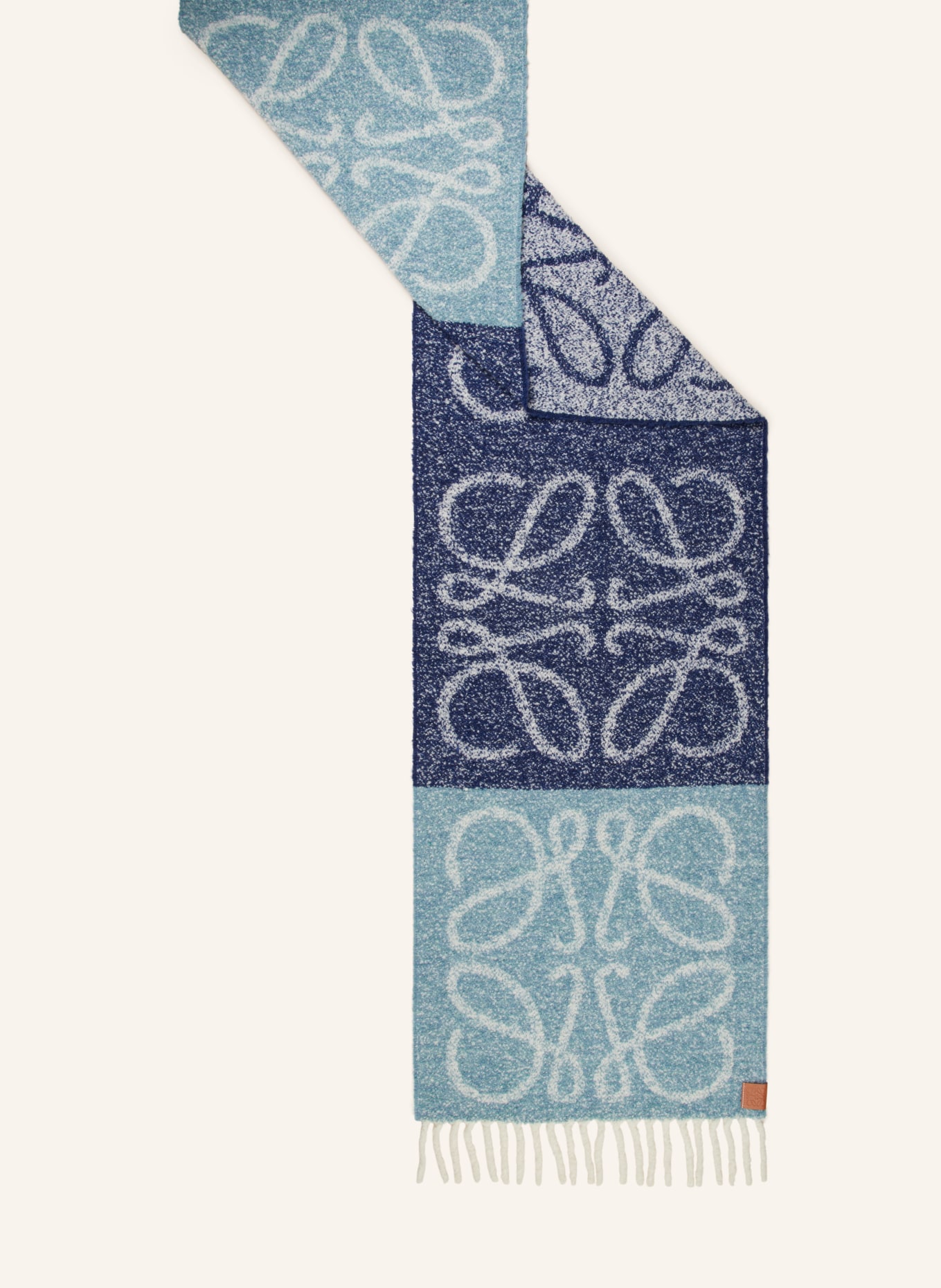 LOEWE Bouclé-Schal mit Alpaka, Farbe: BLAU/ HELLBLAU (Bild 2)