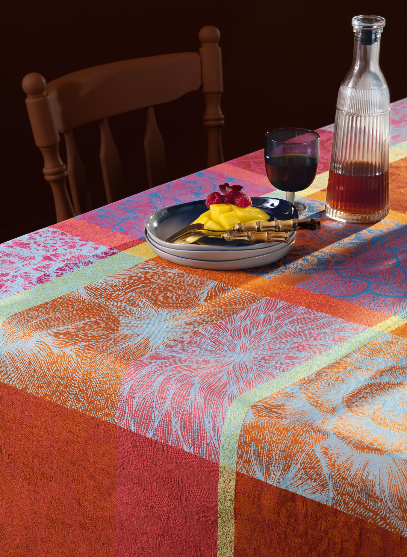 GARNIER-THIEBAUT Table cloth, Color: DARK RED/ LIGHT GREEN/ LIGHT BLUE (Image 3)
