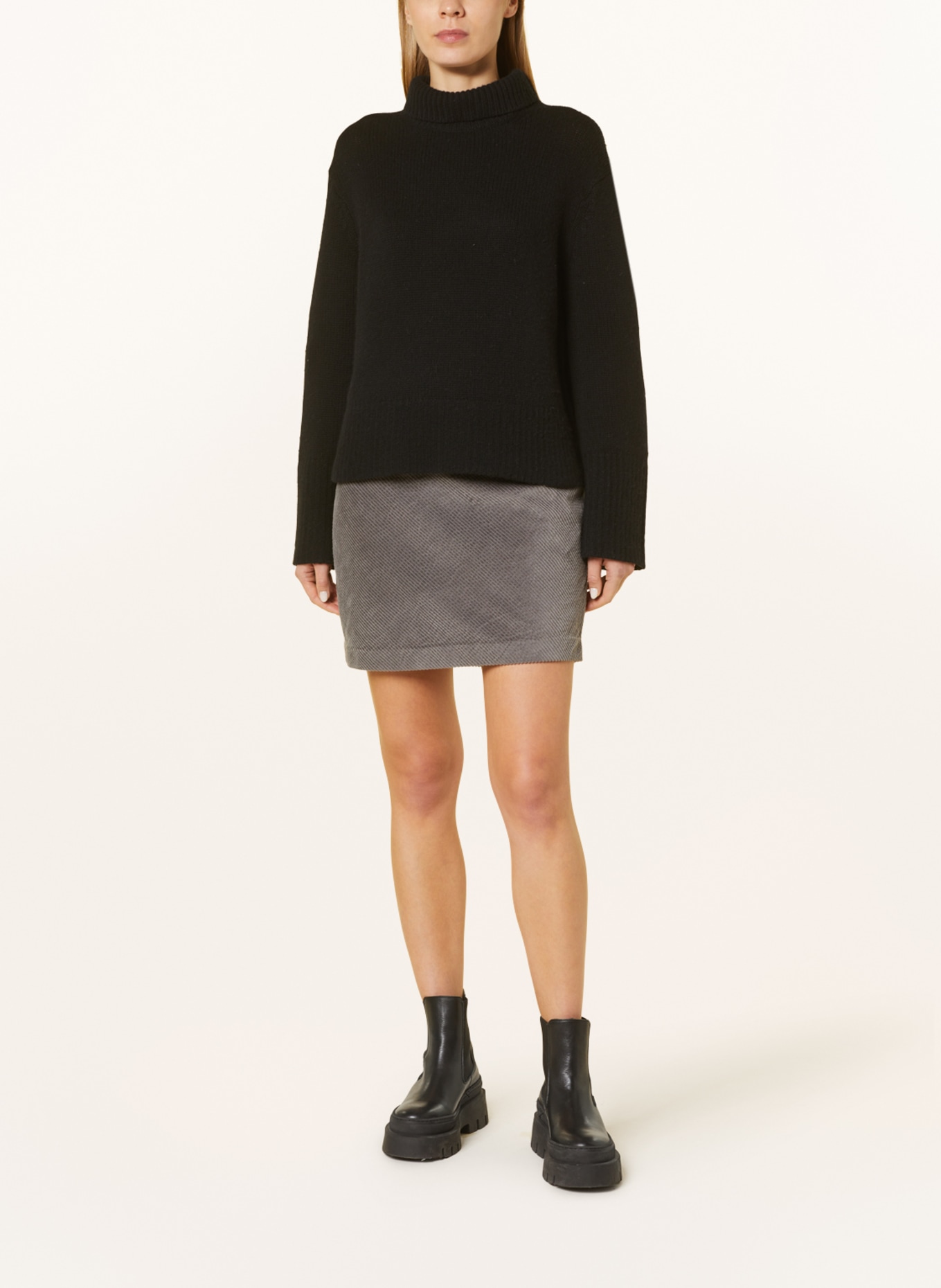 Black corduroy deals skirt 30