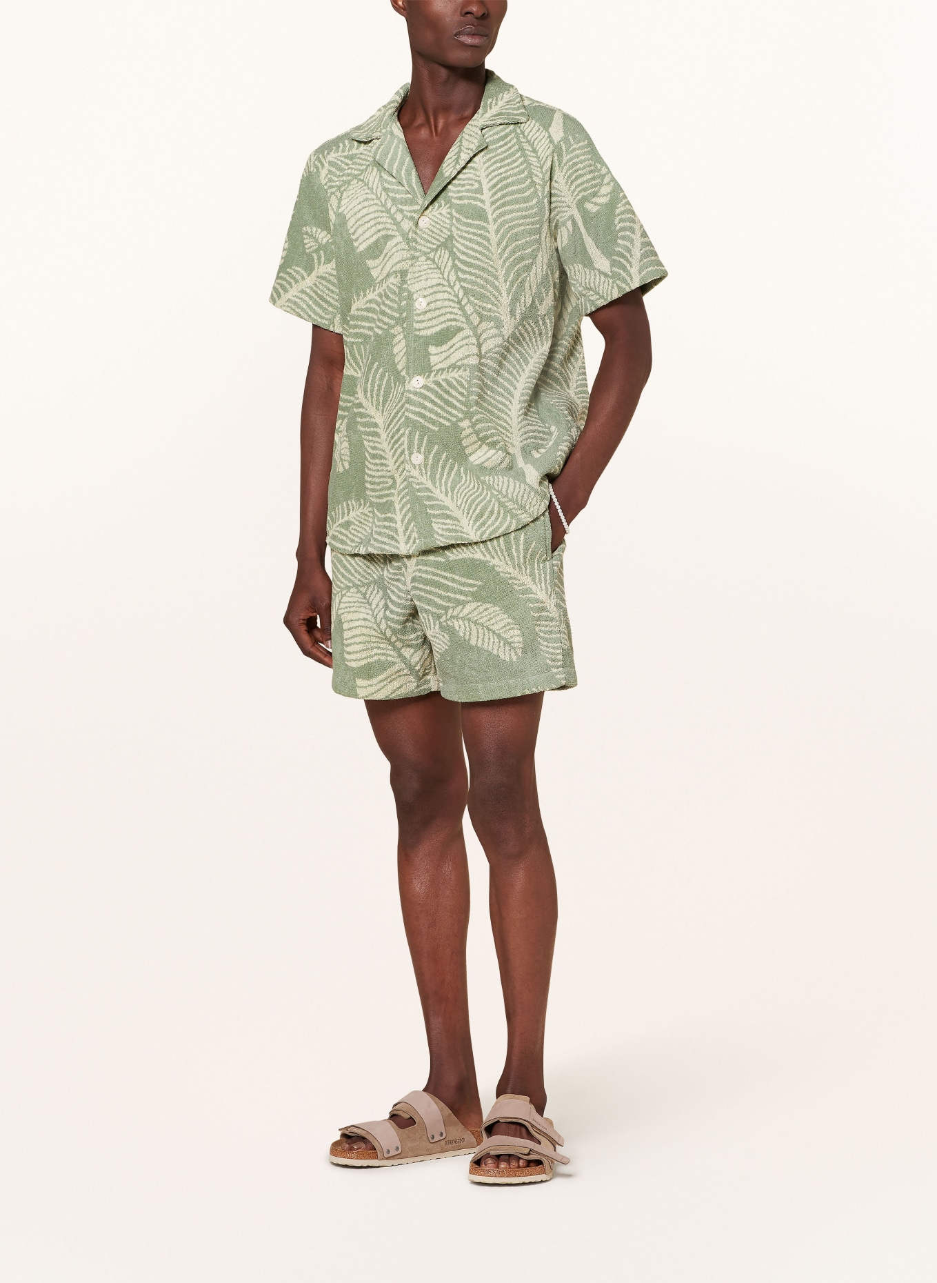 OAS Terry cloth shorts BANANA LEAF, Color: LIGHT GREEN/ CREAM (Image 2)