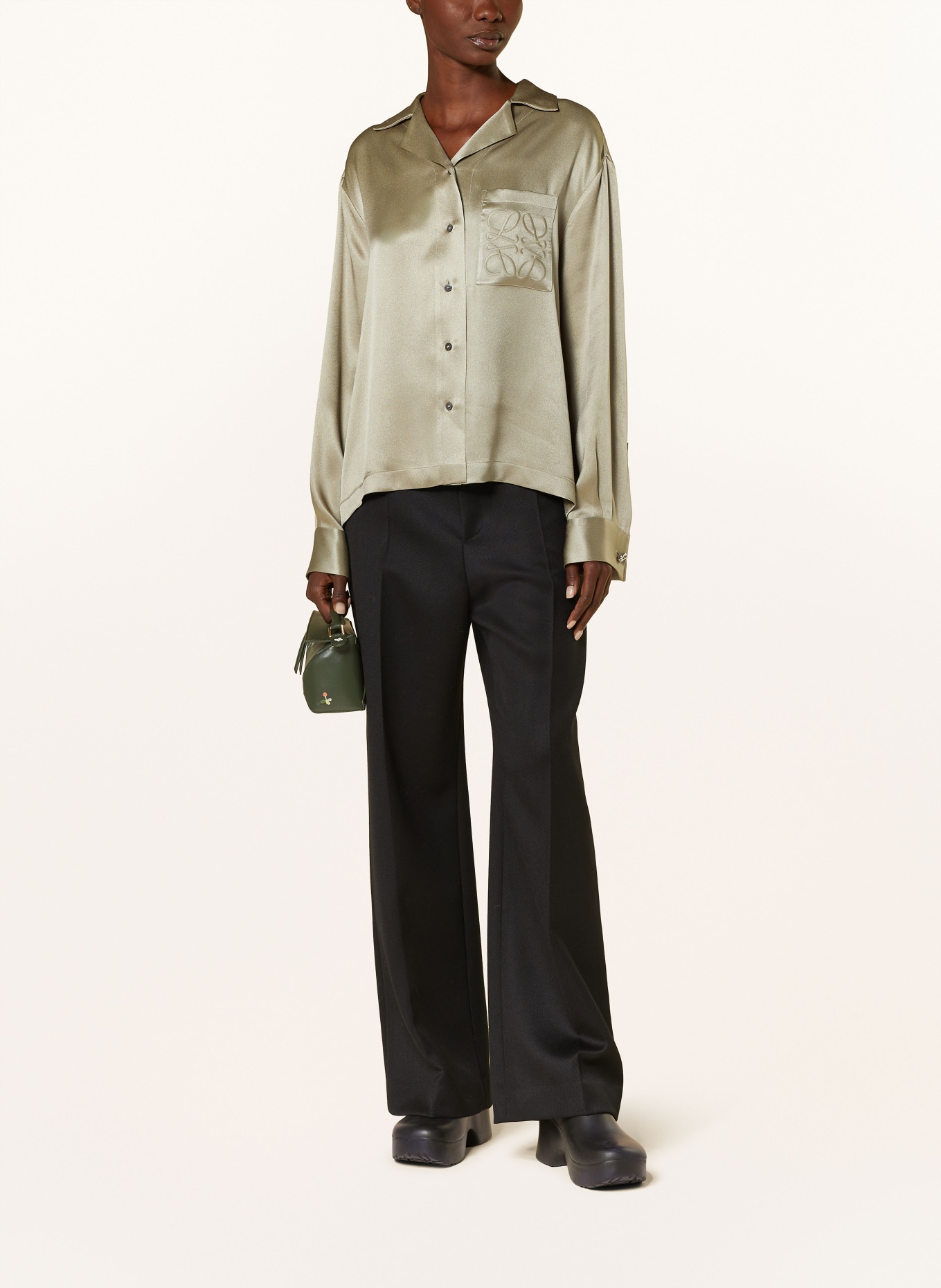 LOEWE Shirt blouse ANAGRAM in silk, Color: GREEN (Image 2)