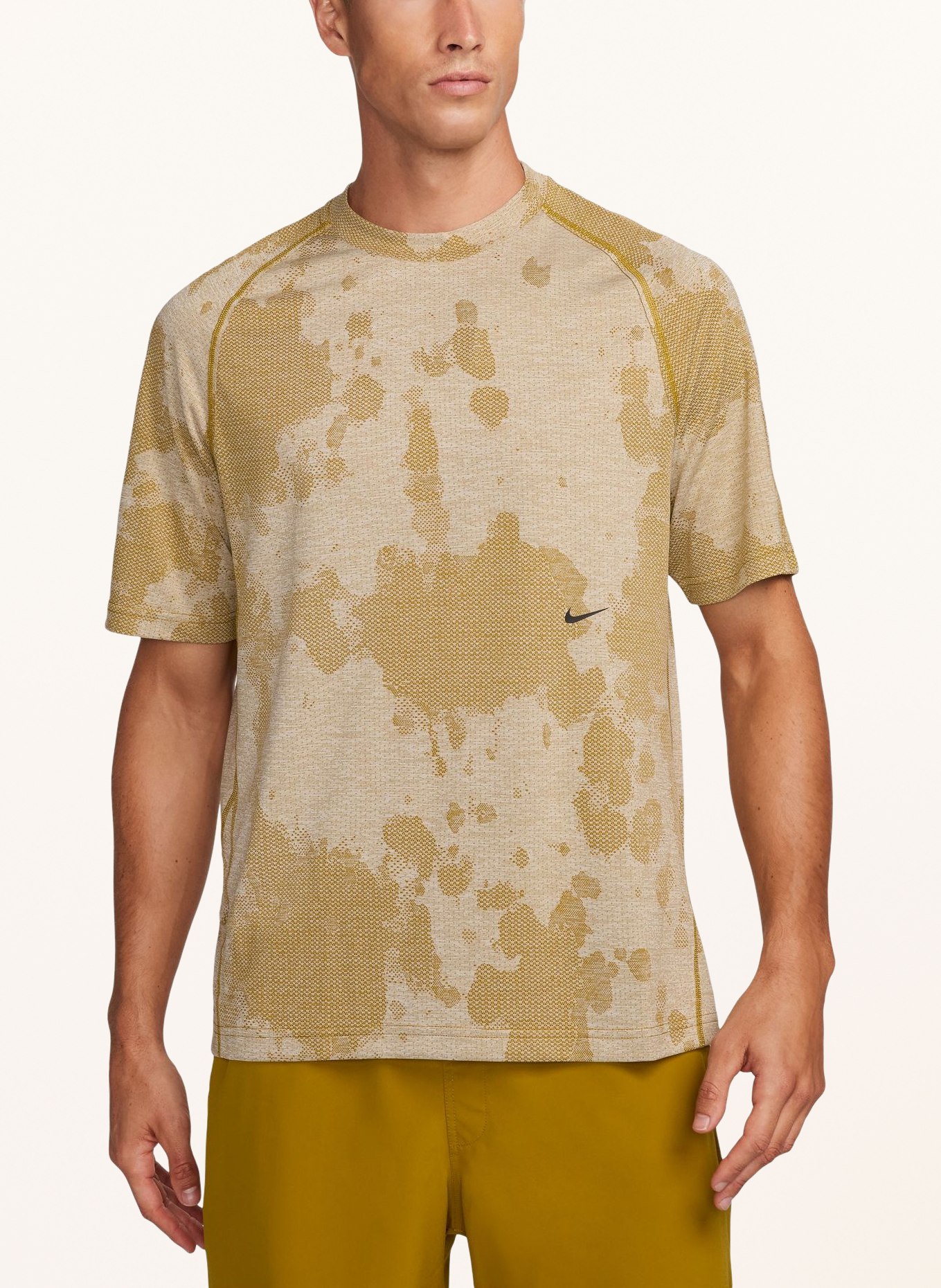 Nike T-shirt DRI-FIT ADV A.P.S, Color: DARK YELLOW/ CREAM (Image 2)