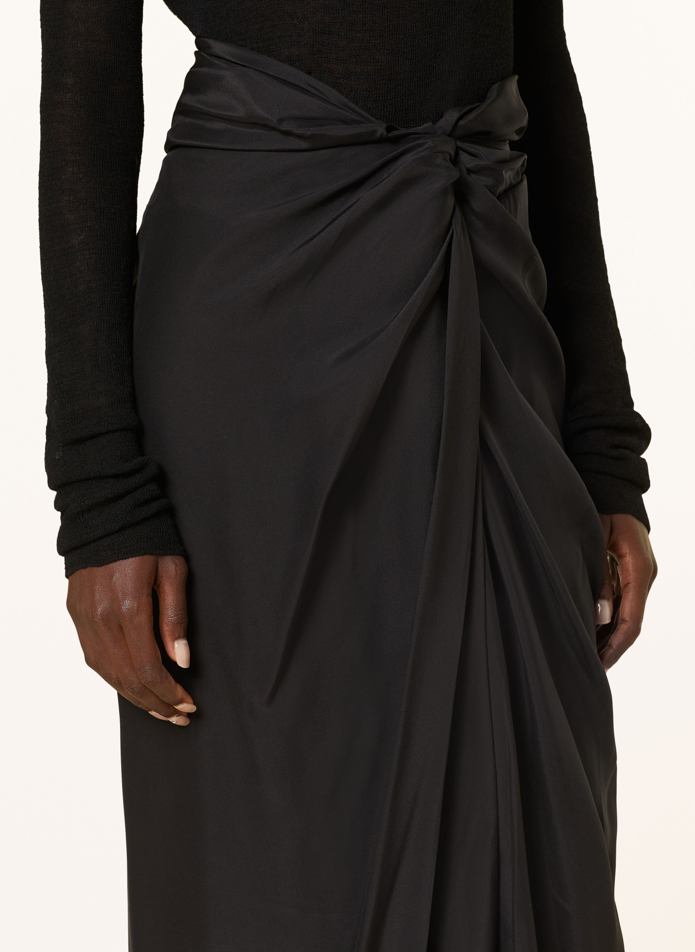 GAUGE81 Silk skirt USUKI, Color: BLACK (Image 4)
