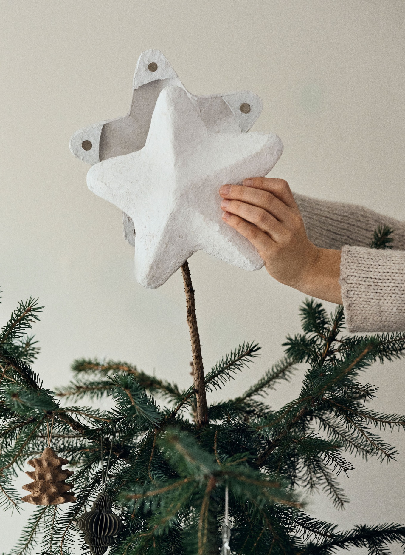 BROSTE COPENHAGEN Špička na vánoční stromek PULP: BÍLÁ