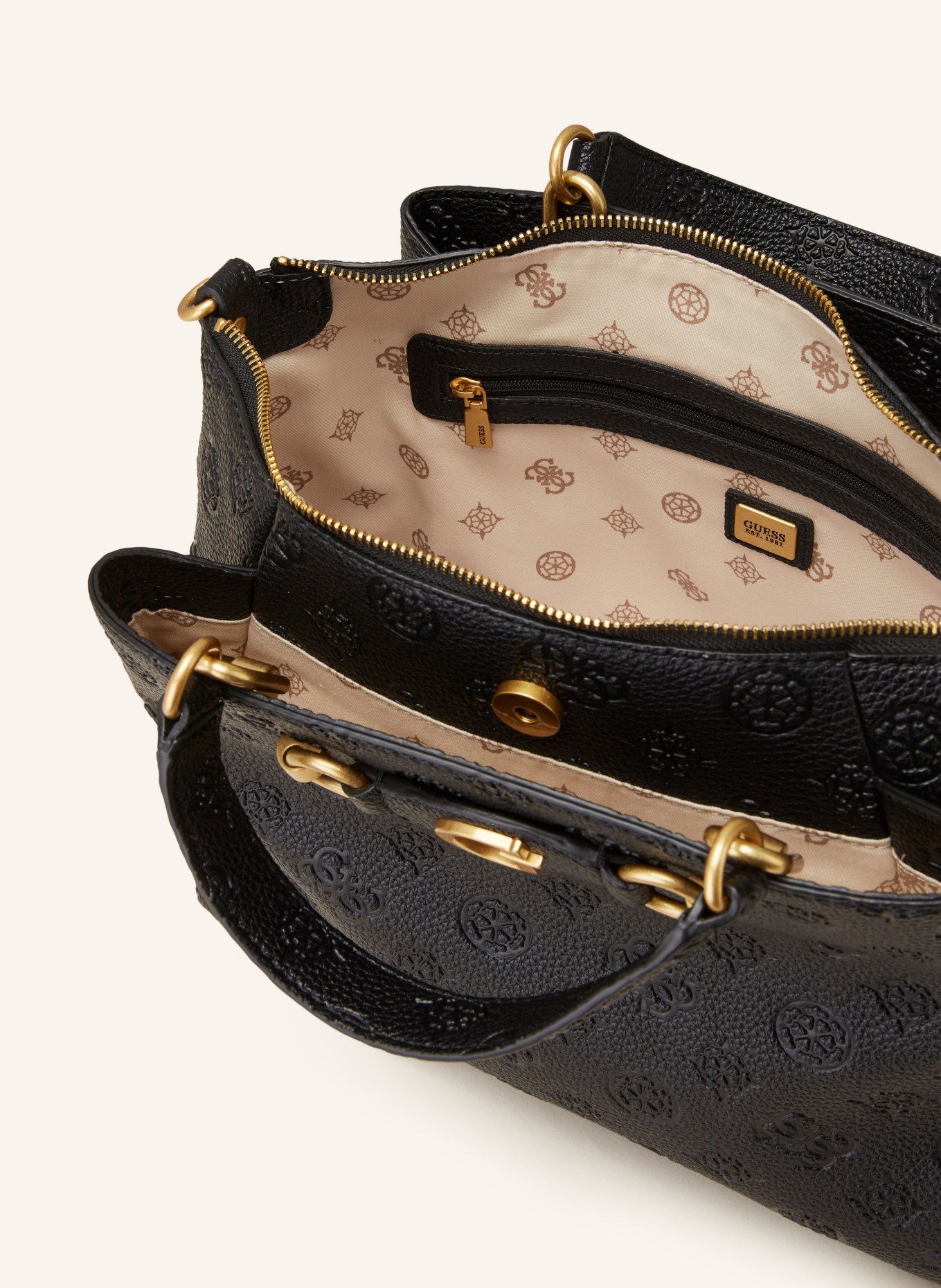 GUESS Handbag IZZY PEONY, Color: BLACK (Image 3)