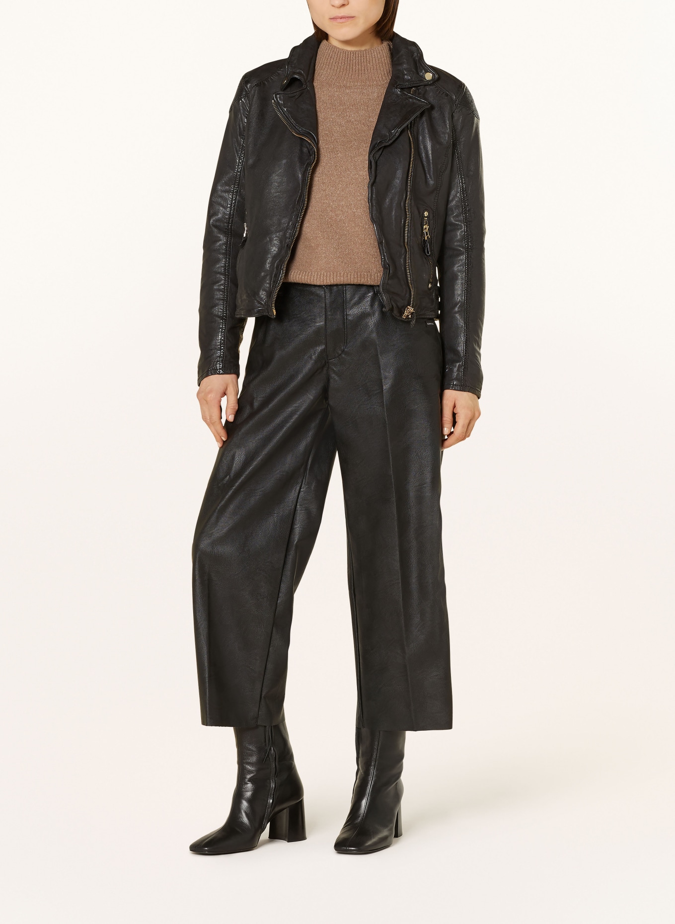 black Leather in jacket GWANETA gipsy