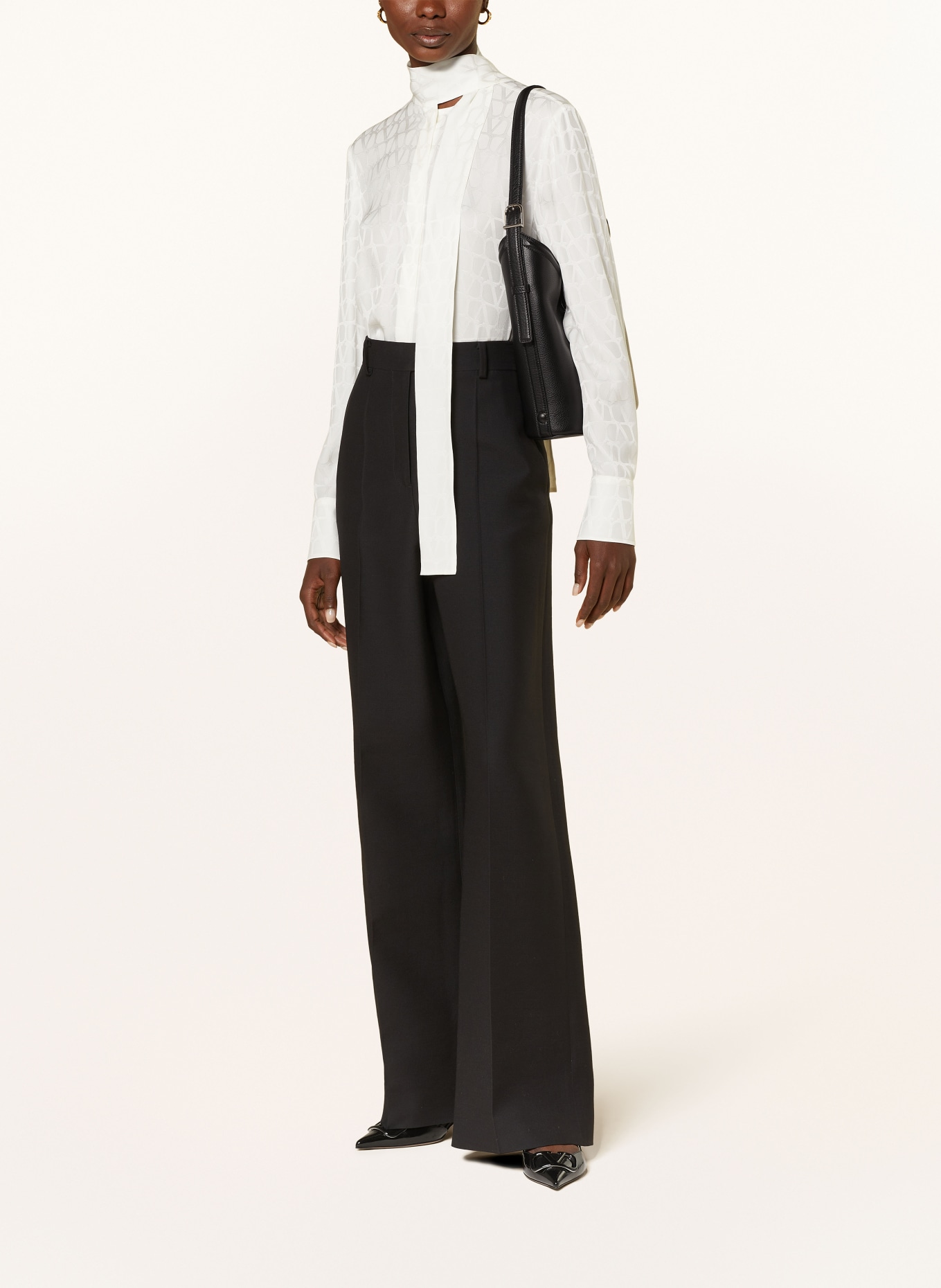 VALENTINO GARAVANI Hobo bag VLOGO: BLACK