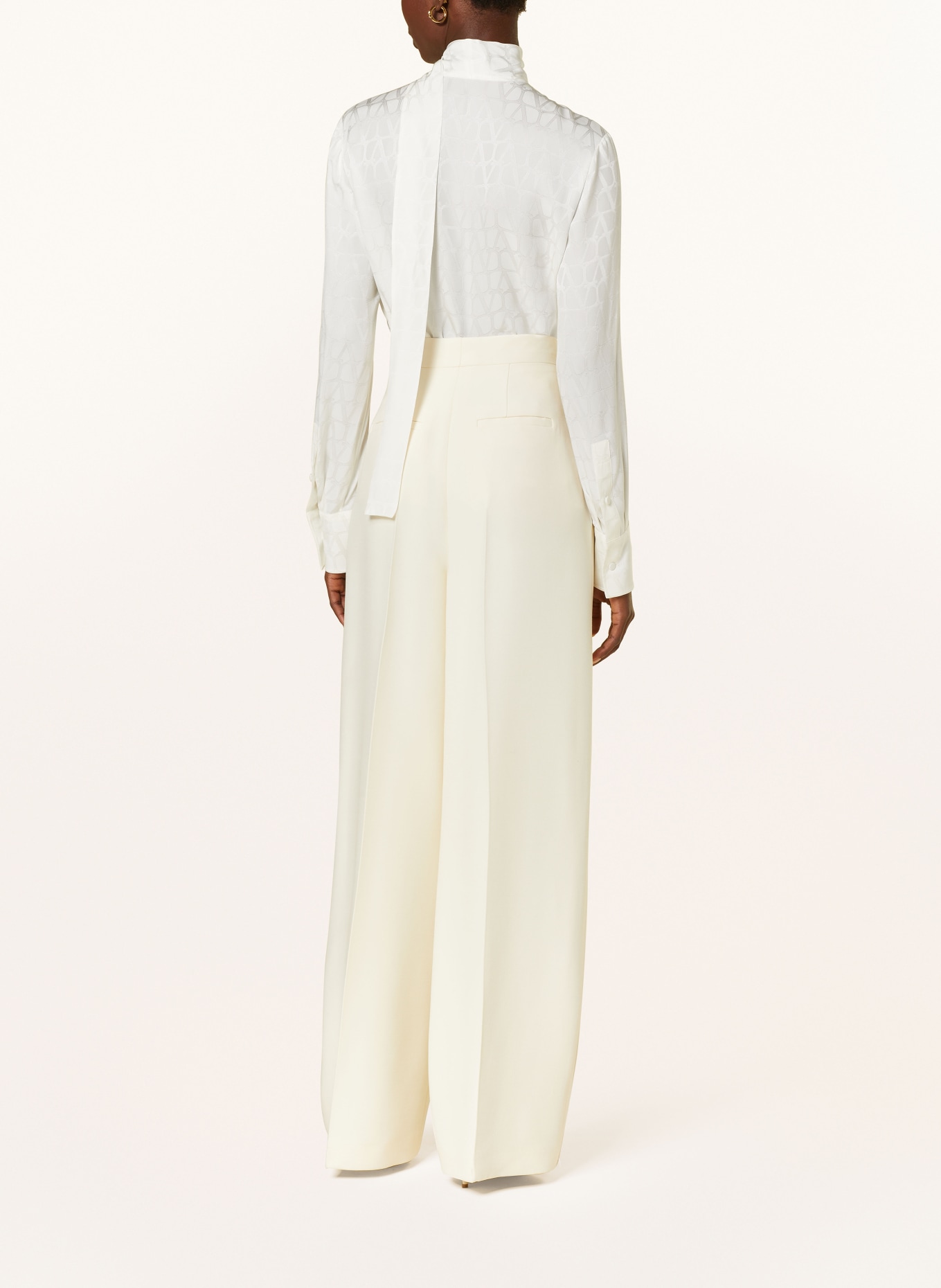 VALENTINO Bow-tie blouse in silk, Color: WHITE (Image 3)
