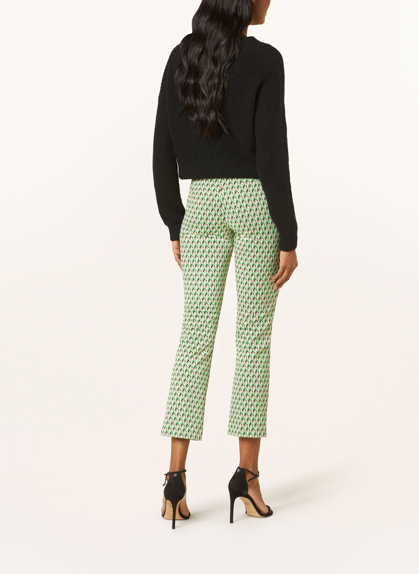 MARC CAIN 7/8 trousers FREDERICA, Color: 527 granny smith (Image 3)