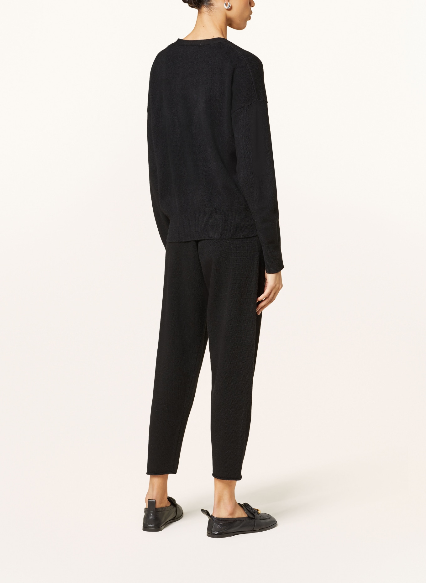 (THE MERCER) N.Y. Cropped cardigan in cashmere, Color: BLACK (Image 3)