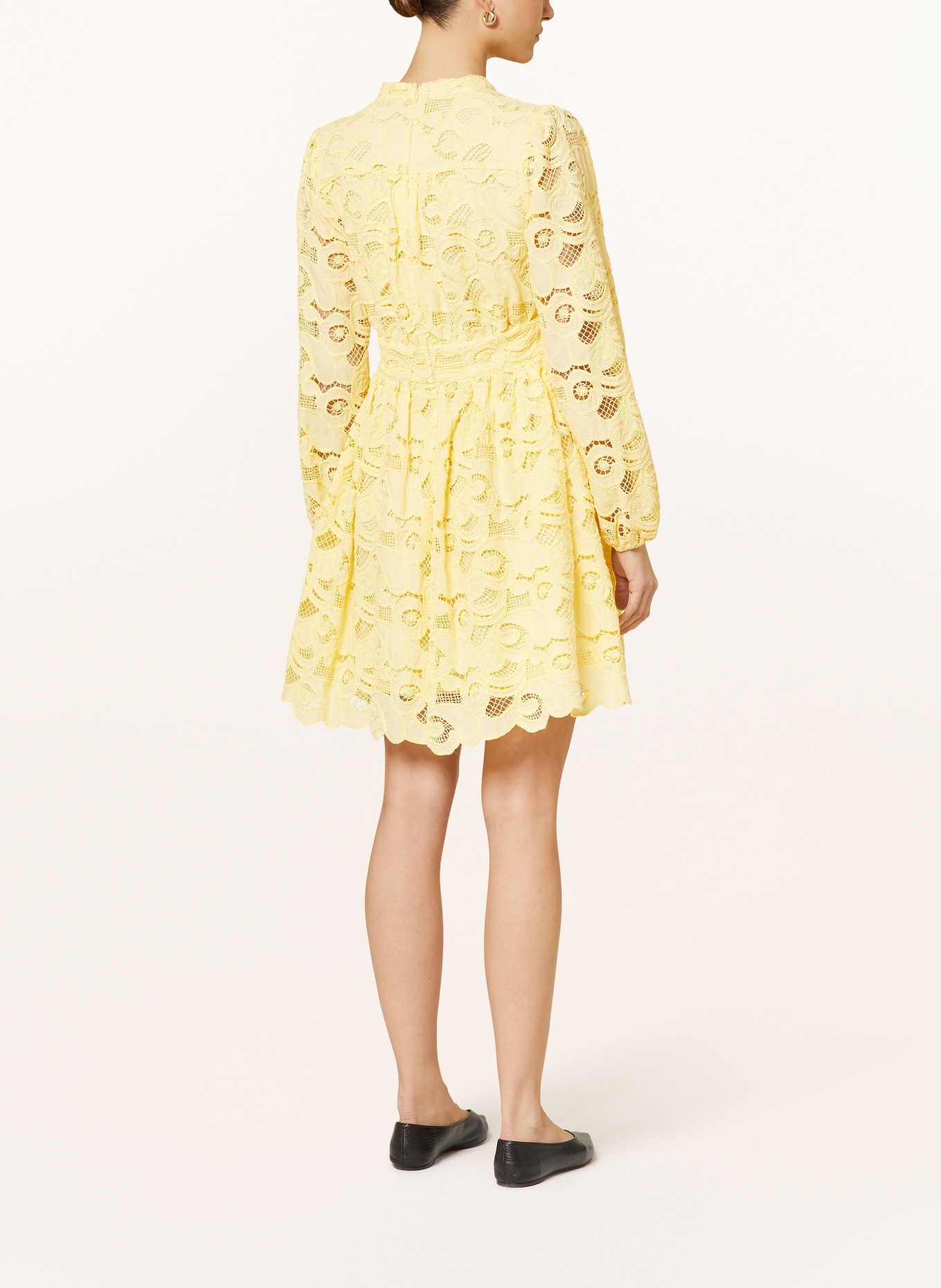 MRS & HUGS Kleid aus Lochspitze: GELB