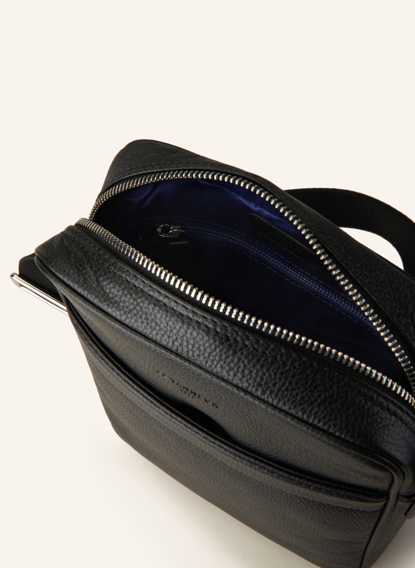 LE TANNEUR Crossbody bag CHARLES, Color: BLACK (Image 3)