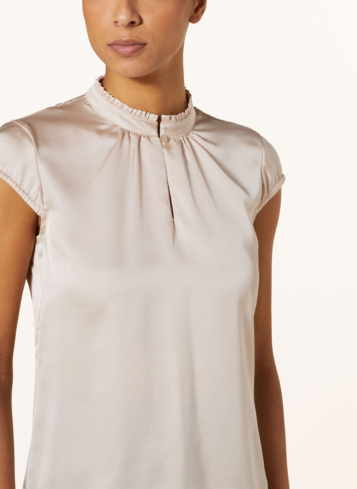 BETTY&CO Satin shirt blouse with ruffles, Color: NUDE (Image 4)