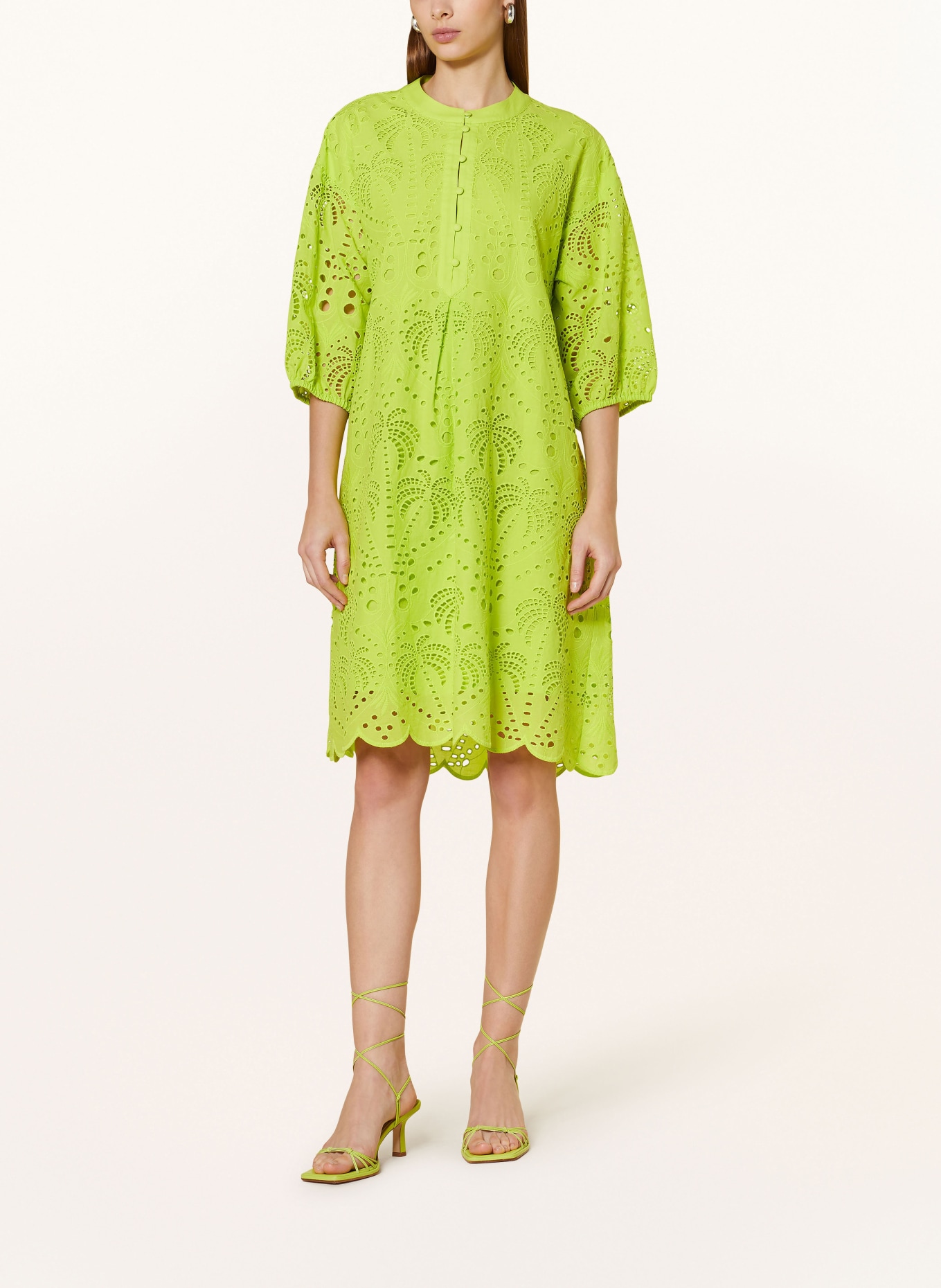 darling harbour Dress with 3/4 sleeves and broderie anglaise, Color: LIGHT GREEN (Image 2)