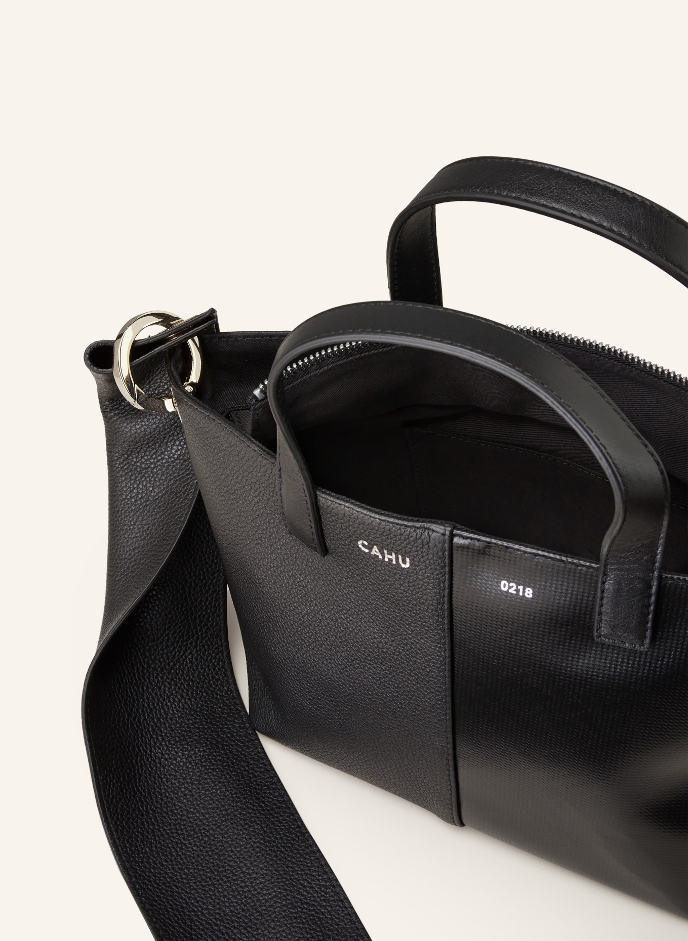 CAHU Handbag LE BUKET, Color: BLACK (Image 3)