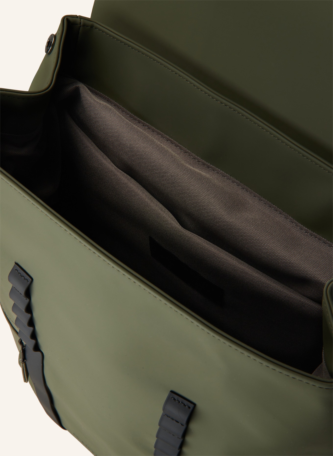 GASTON LUGA Plecak SPLÄSH 2.0 z kieszenią na laptop: OLIWKOWY