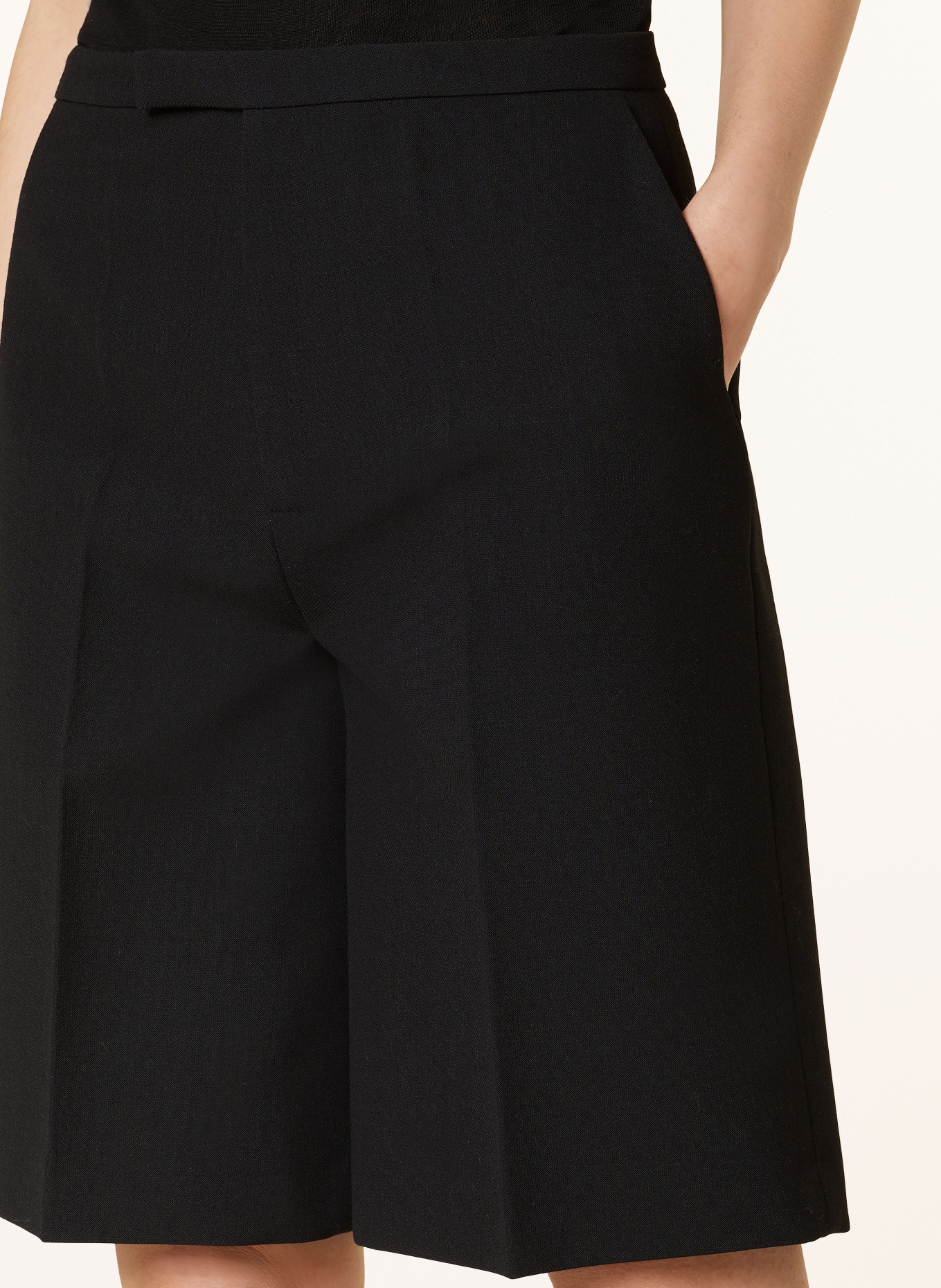 RÓHE Shorts, Color: BLACK (Image 5)