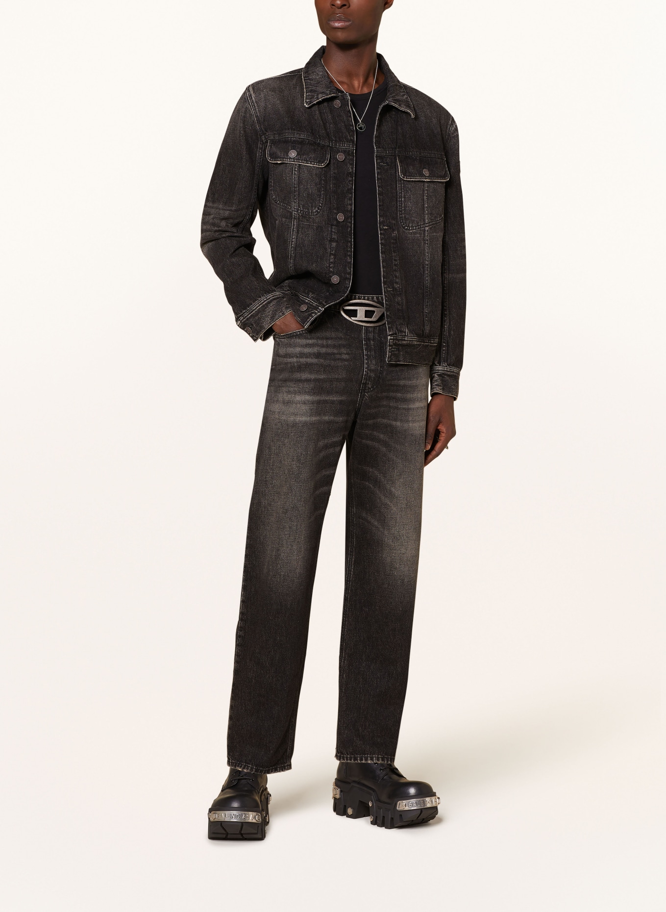 DIESEL Jeans 2010 D-MACS-S2 Loose Fit: 02