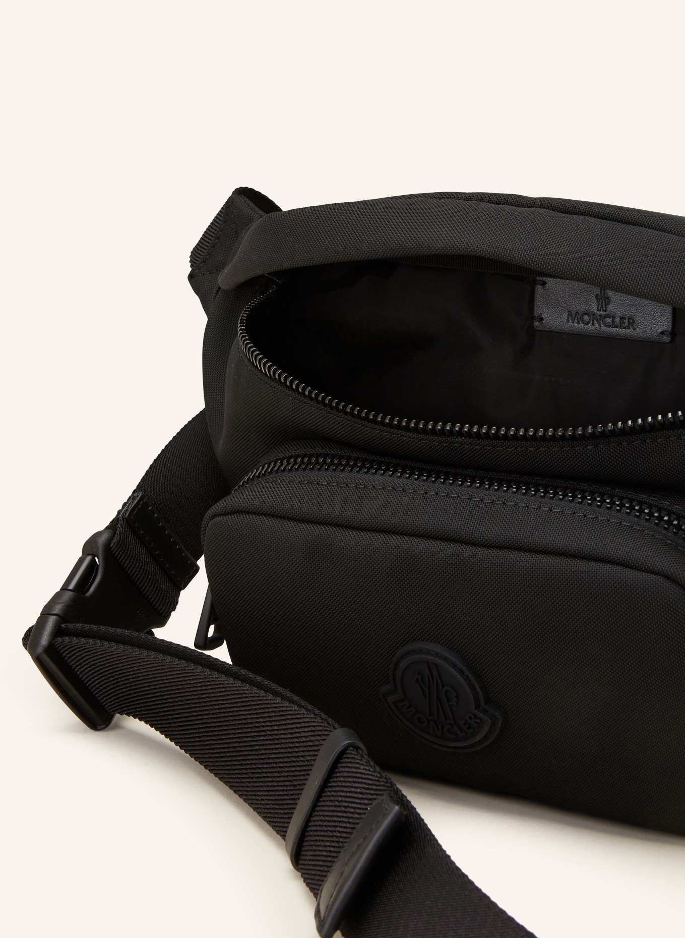 MONCLER Waist bag DURANCE, Color: BLACK (Image 3)