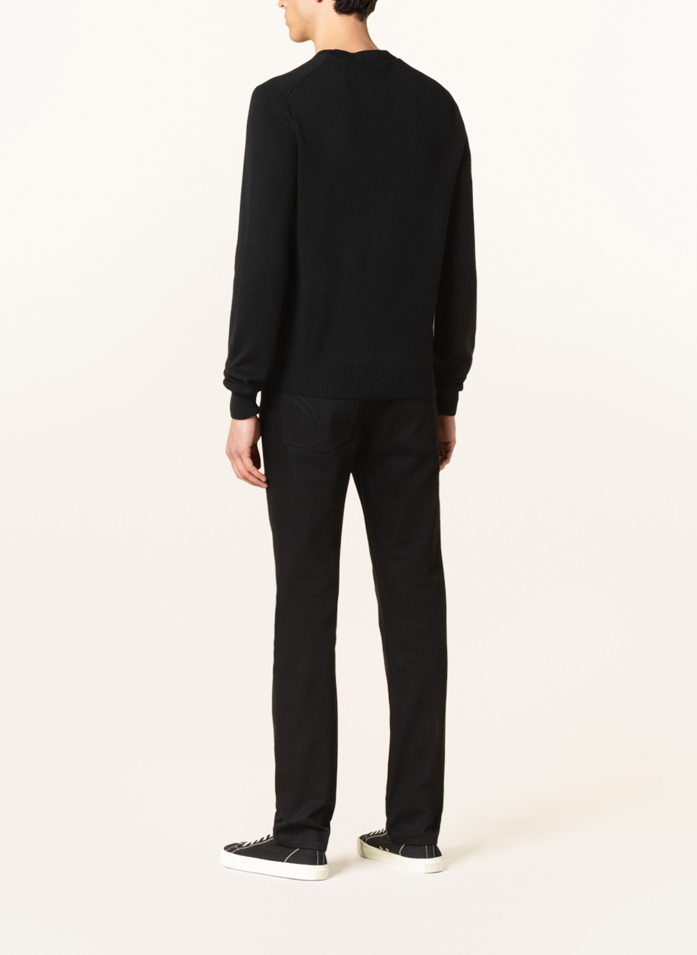 AMI PARIS Svetr: ČERNÁ