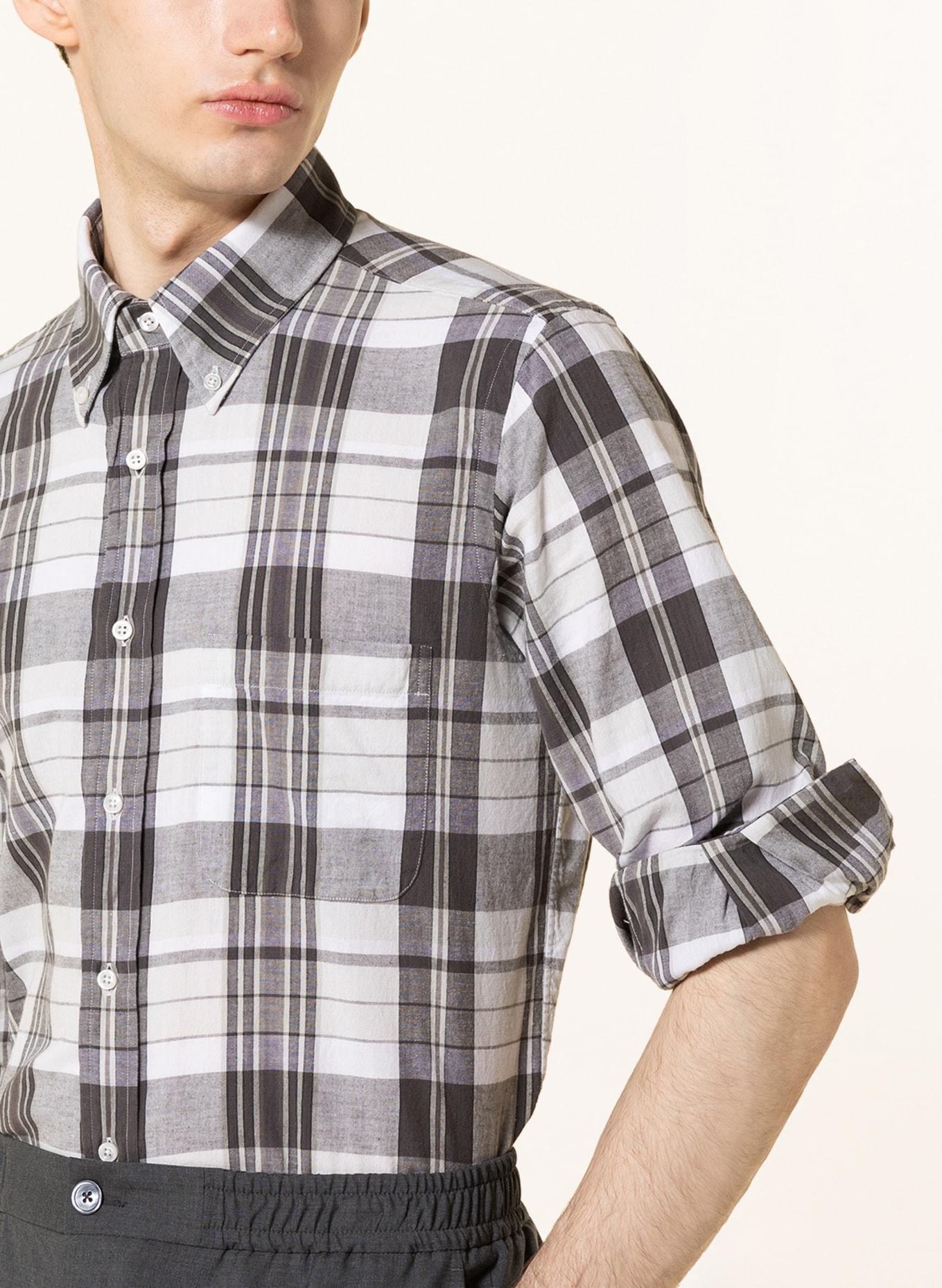 THOM BROWNE. Hemd Straight Fit, Farbe: WEISS/ GRAU/ DUNKELGRAU (Bild 4)