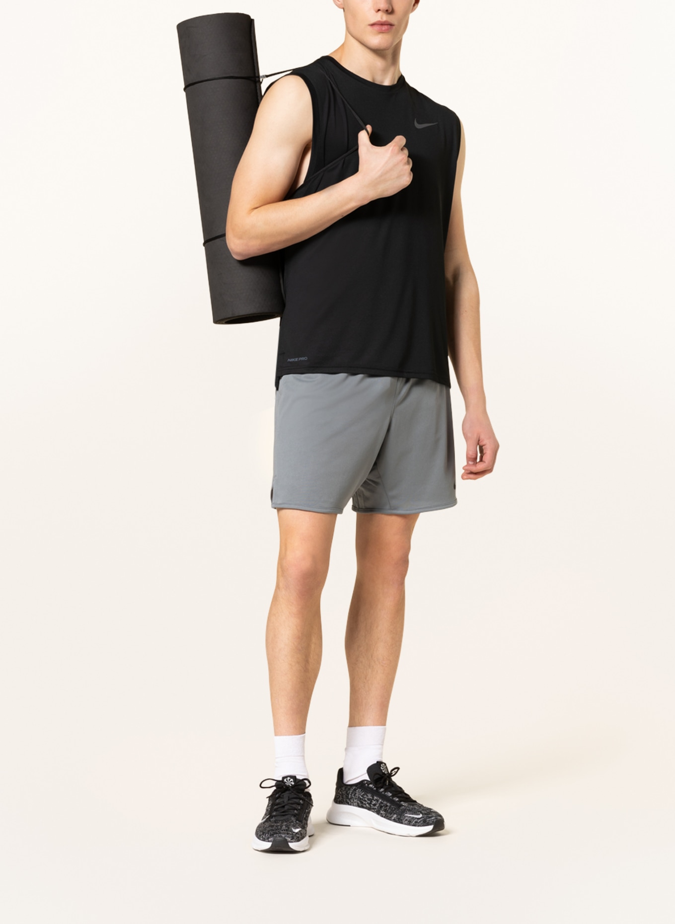Nike Training shorts DRI-FIT TOTALITY, Color: GRAY (Image 2)