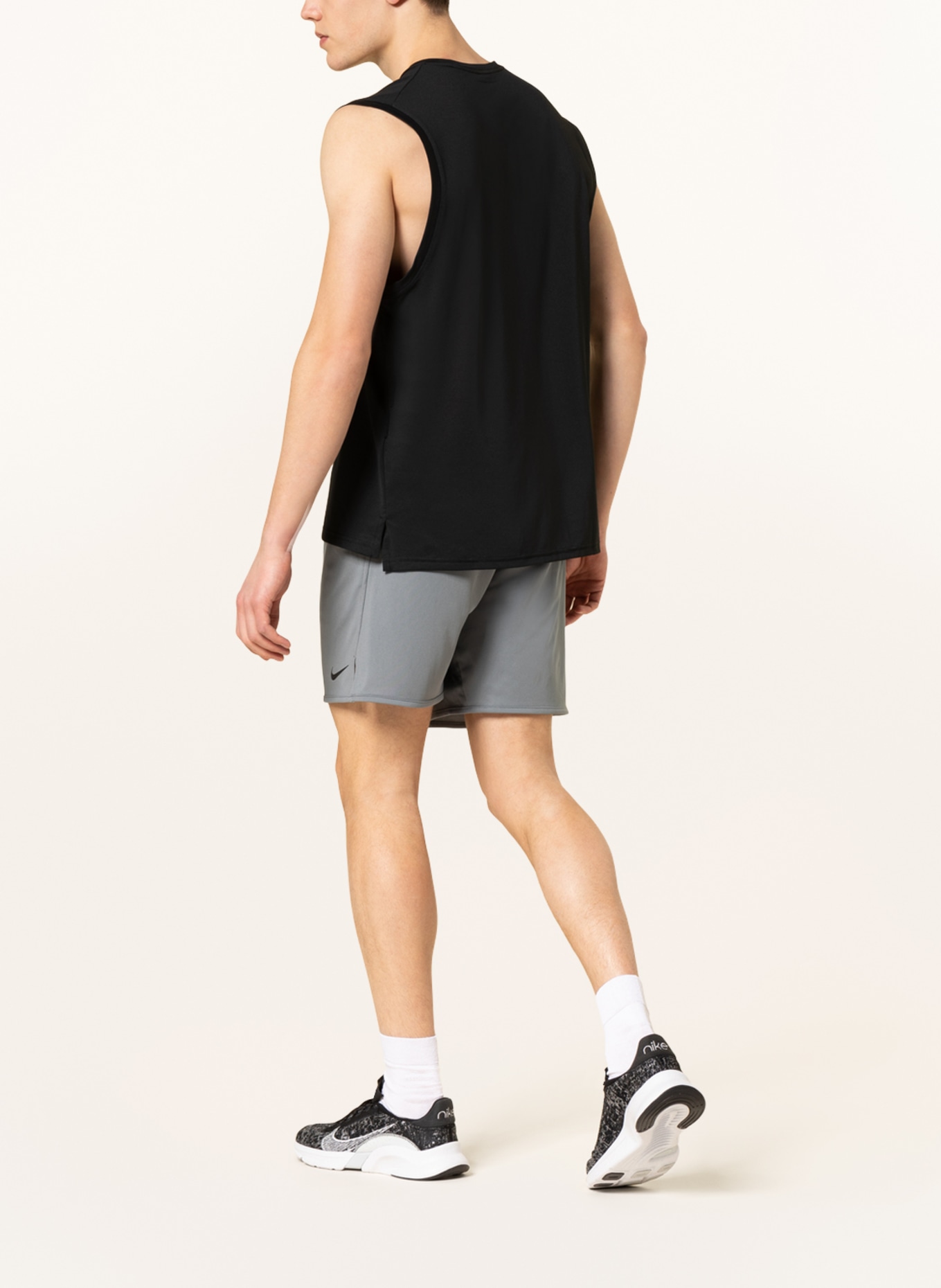 Nike Tréninkové šortky DRI-FIT TOTALITY, Barva: ŠEDÁ (Obrázek 3)