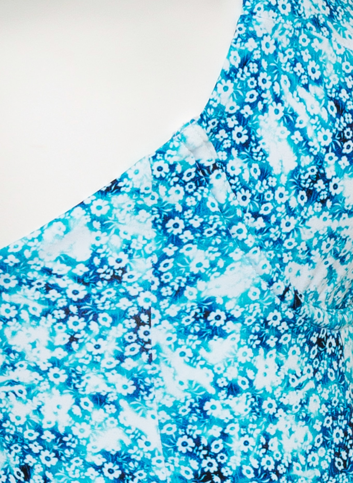 VILEBREQUIN Swimsuit FLOWERS TIE & DIE LEONITA, Color: TURQUOISE/ WHITE/ BLUE (Image 4)