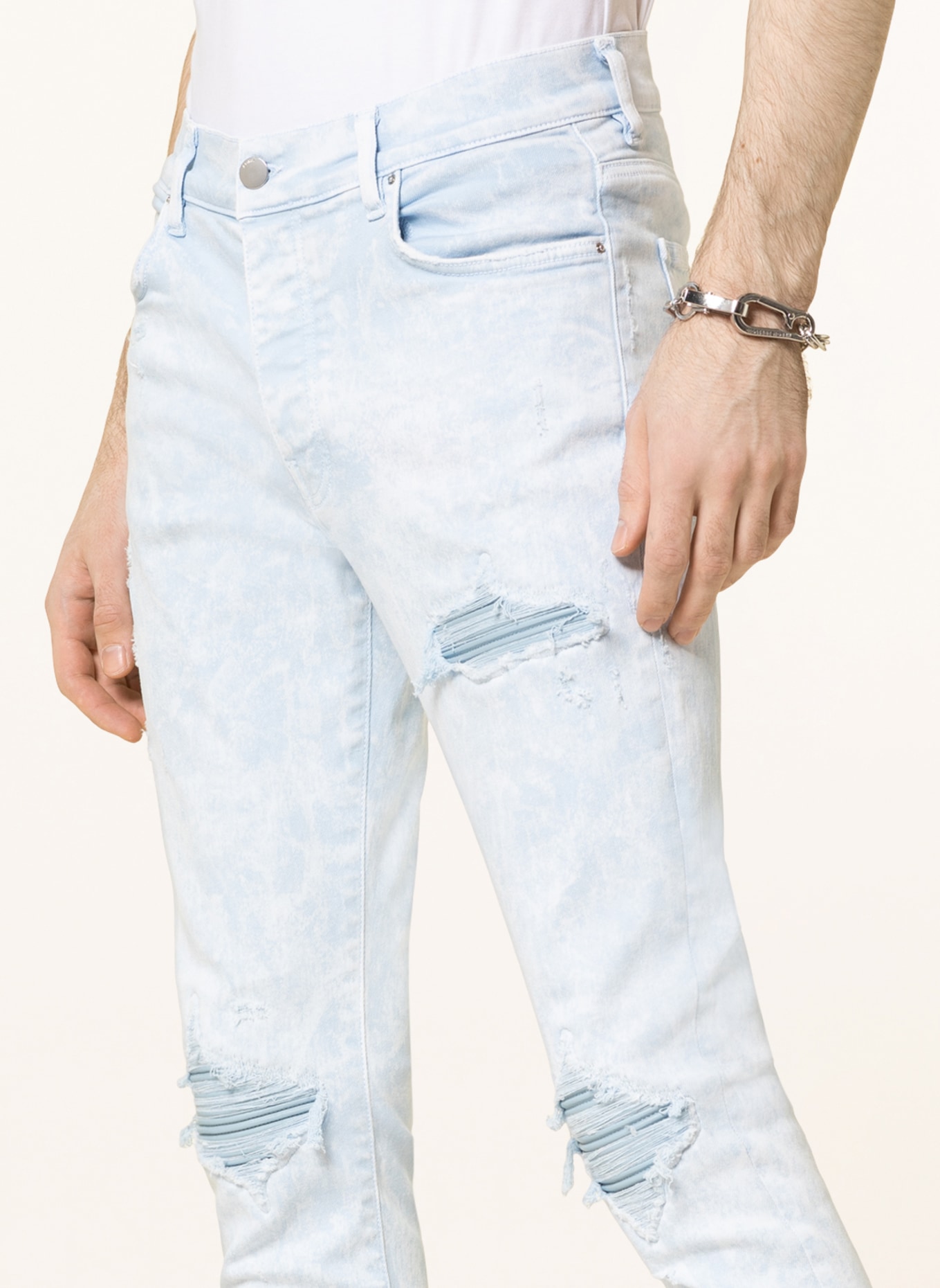 AMIRI Roztrhané džíny Extra Slim Fit, Barva: 853 BABY BLUE (Obrázek 5)
