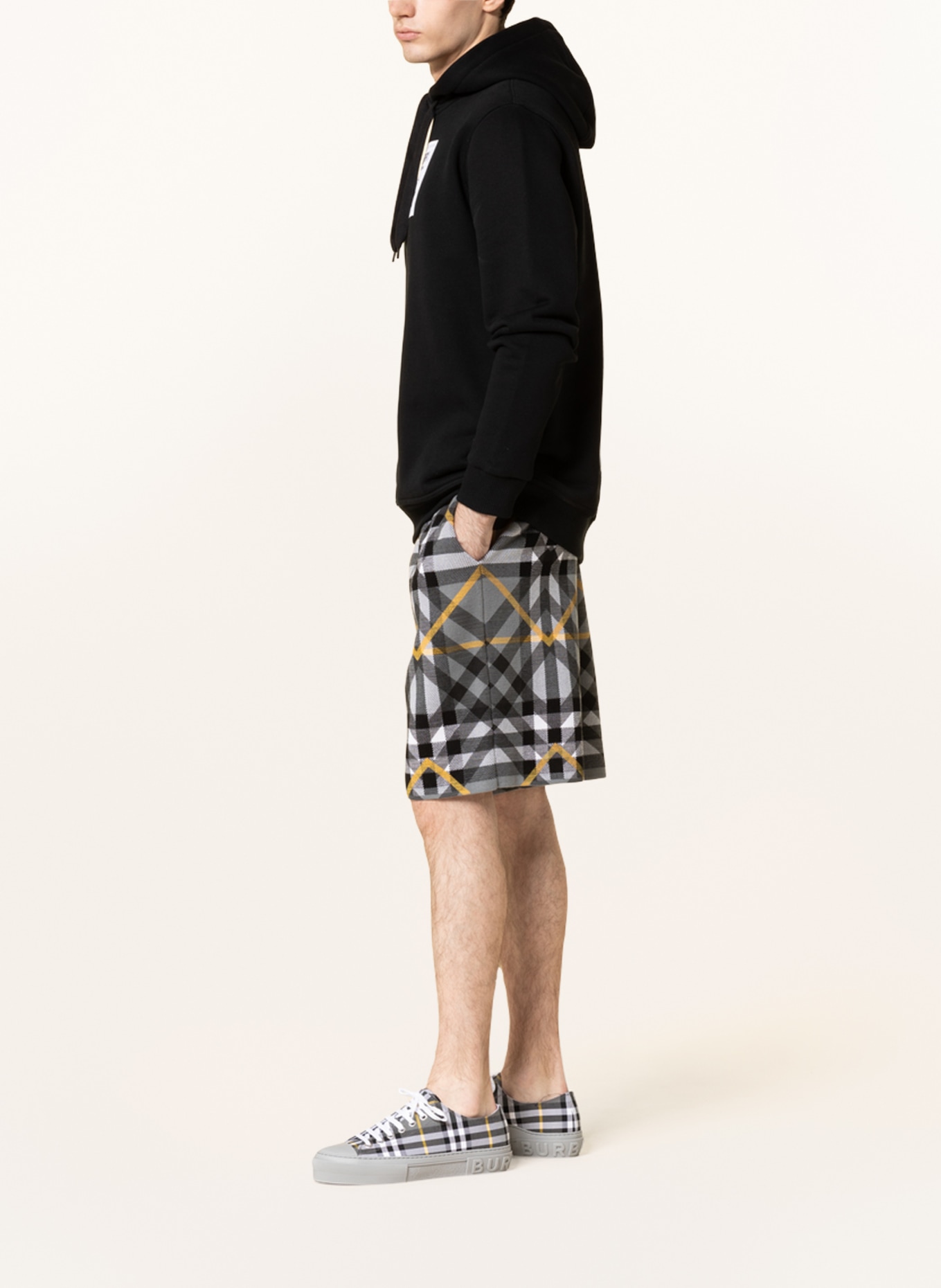 BURBERRY Knit shorts TILTON, Color: GRAY/ BLACK/ YELLOW (Image 4)