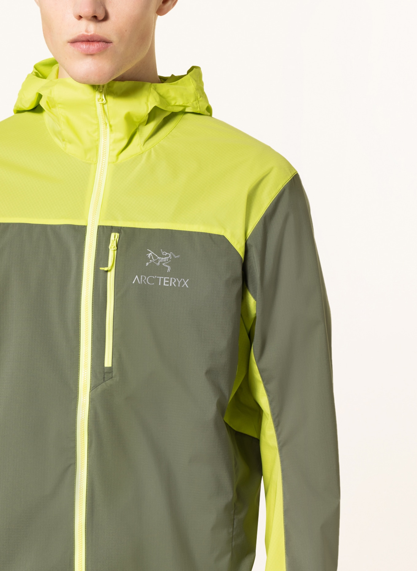 ARC'TERYX Outdoor jacket SQUAMISH in light green/ olive