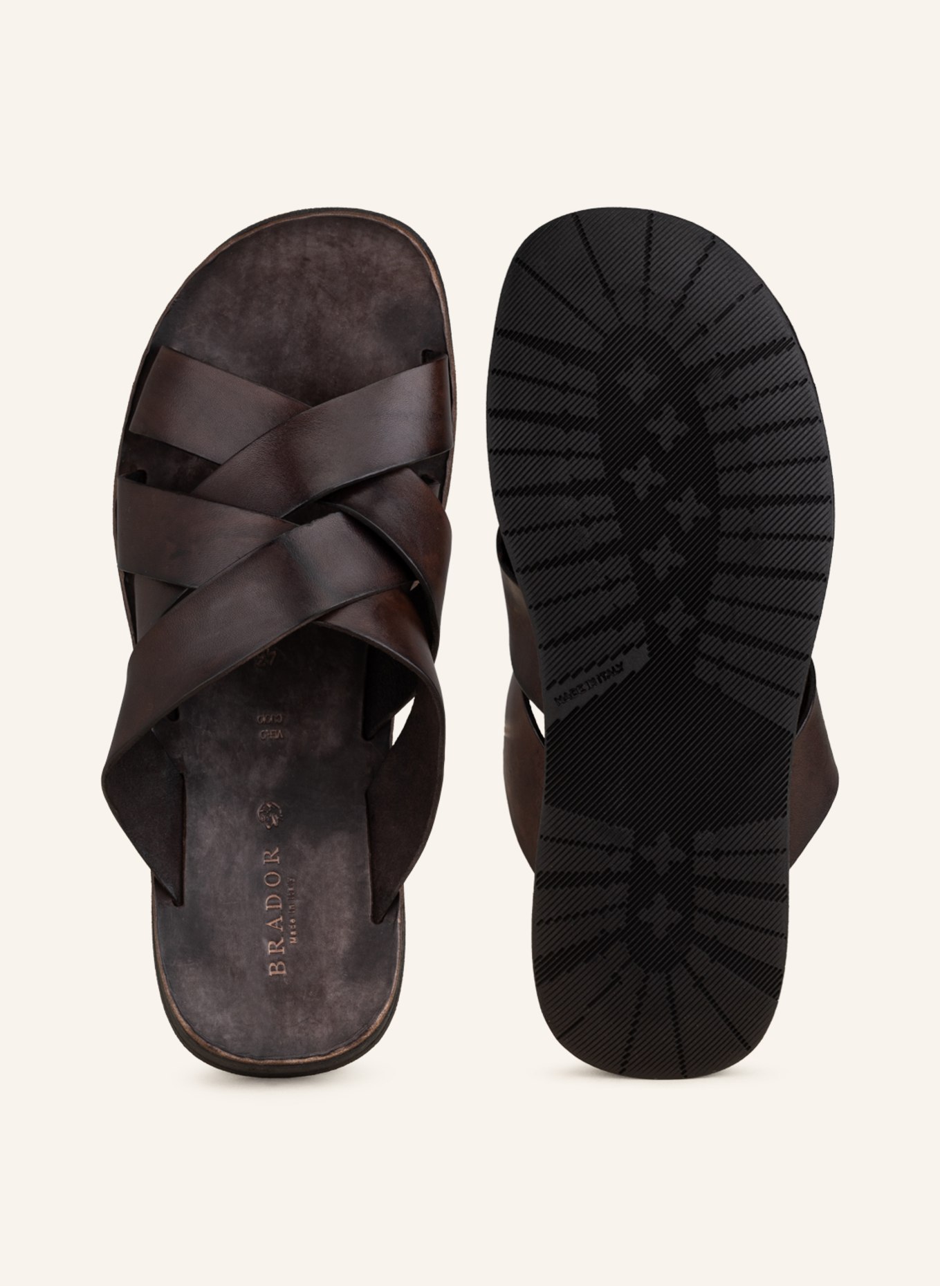 BRADOR Klapki TCAPO: CIEMNOBRĄZOWY