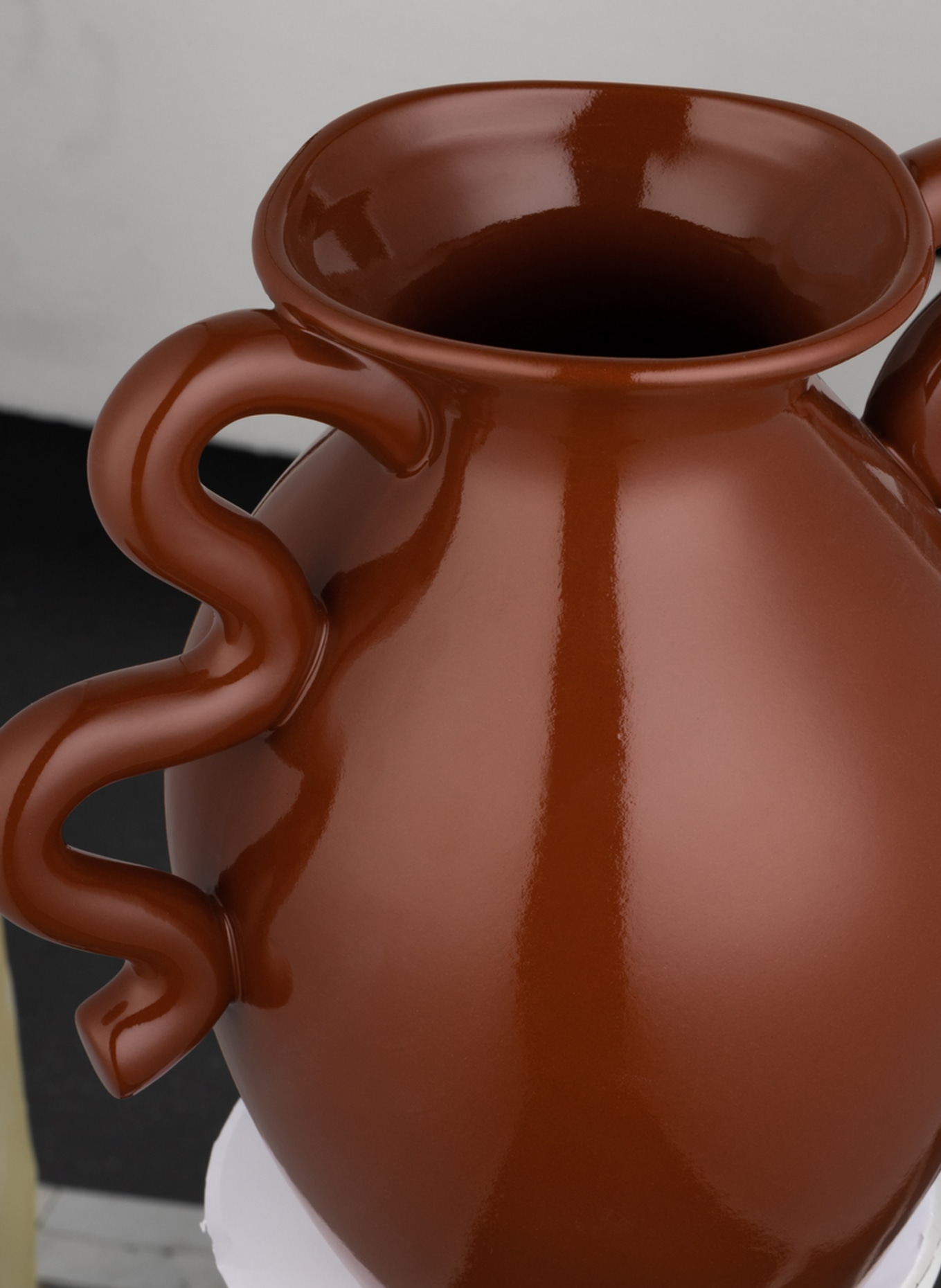 Ferm LIVING Vase VERSO, Color: BROWN (Image 2)