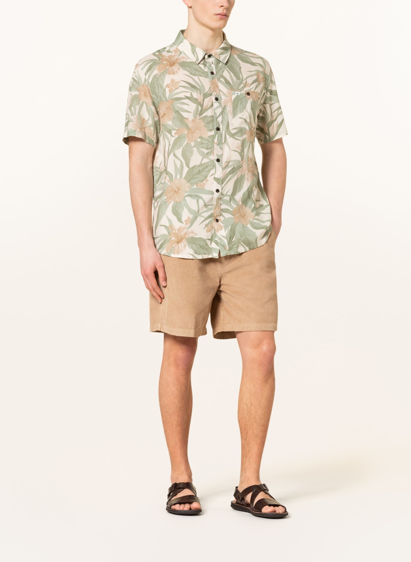 QUIKSILVER Corduroy shorts TAXER in jogger style, Color: BEIGE (Image 2)