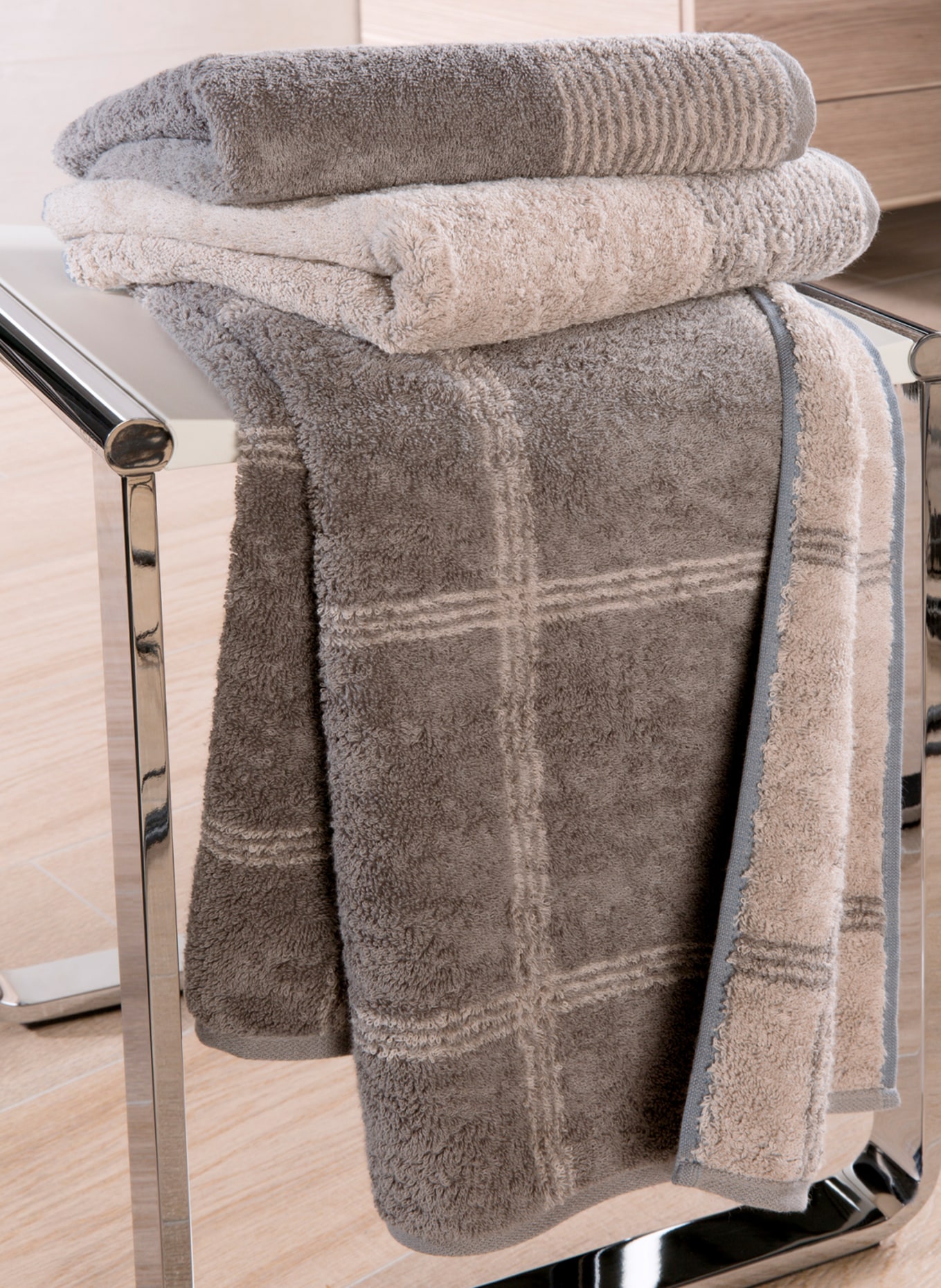 Cawö Duschtuch: GRAU / HELLBRAUN