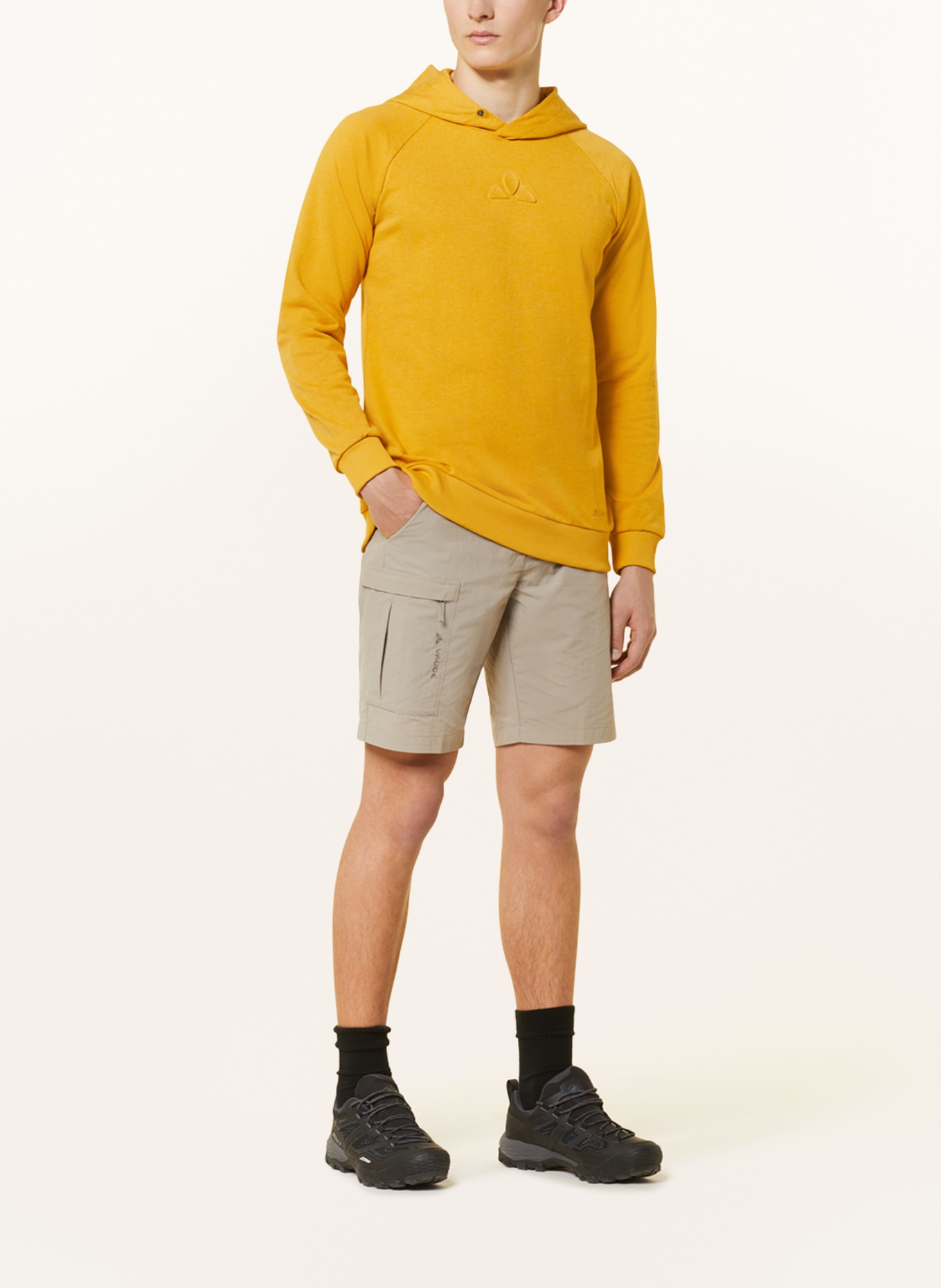 VAUDE Outdoor-Shorts FARLEY V mit UV-Schutz 50+, Farbe: BEIGE (Bild 2)