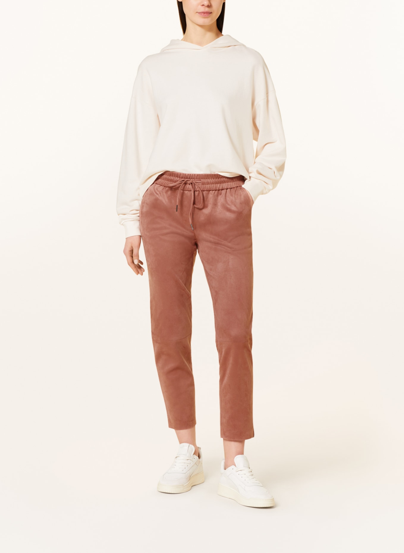 Juvia Kalhoty ve stylu joggingových kalhot v koženém vzhledu: STARORŮŽOVÁ