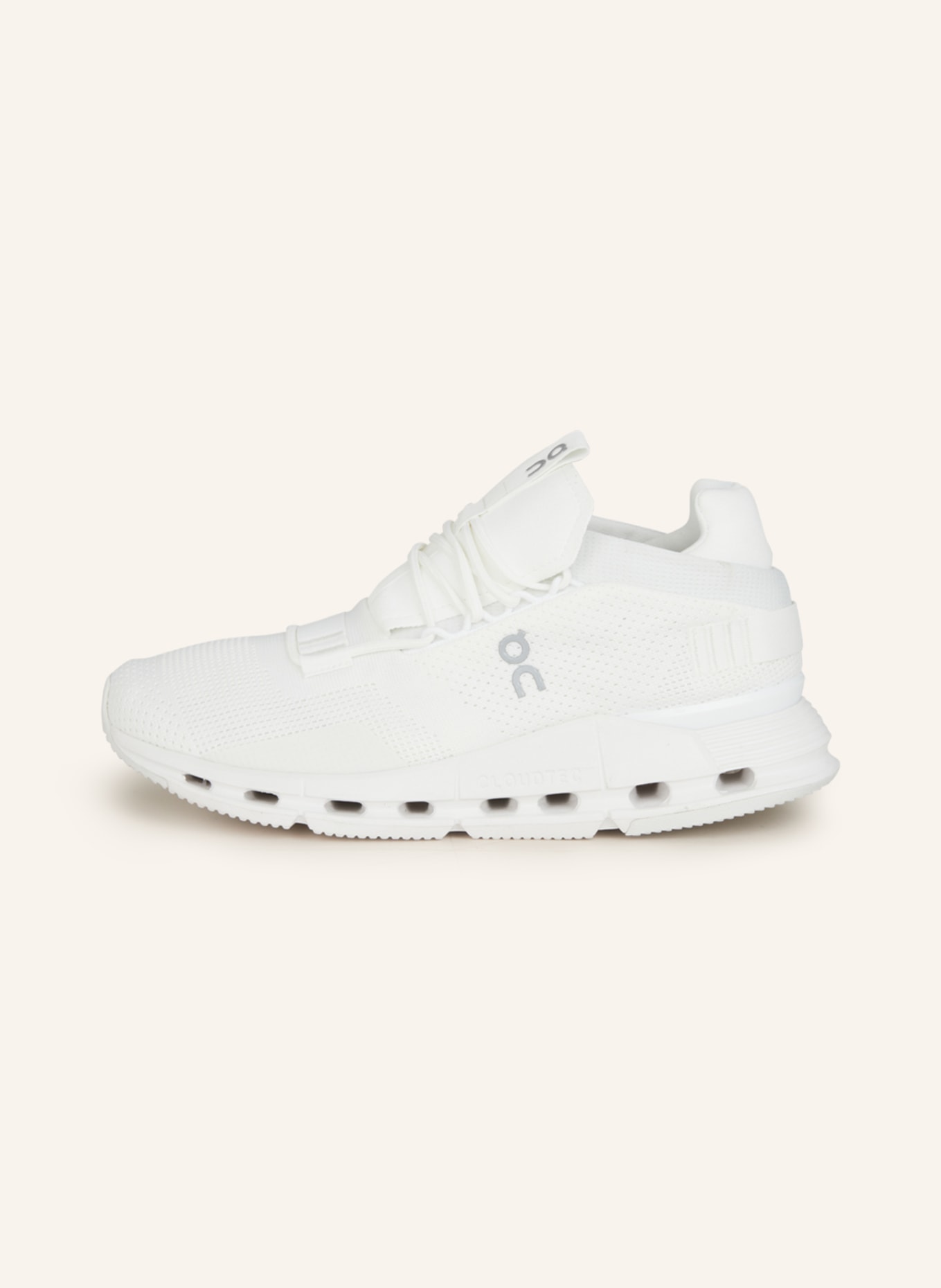 On Sneakers CLOUDNOVA UNDYED, Color: WHITE (Image 4)