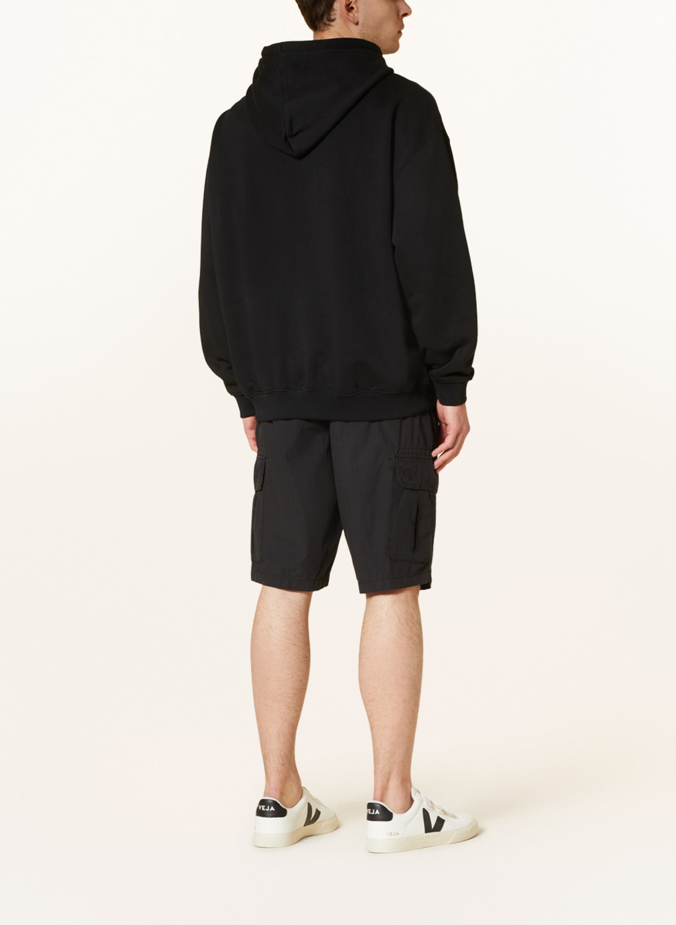 NAPAPIJRI Cargoshorts NOTO: SCHWARZ