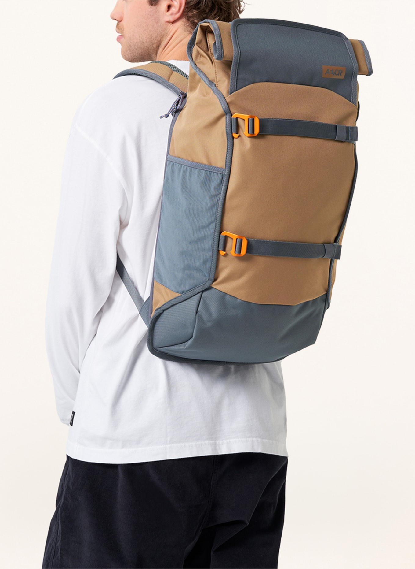 AEVOR Backpack TRIP PACK 26 l with laptop compartment, Color: BEIGE (Image 7)