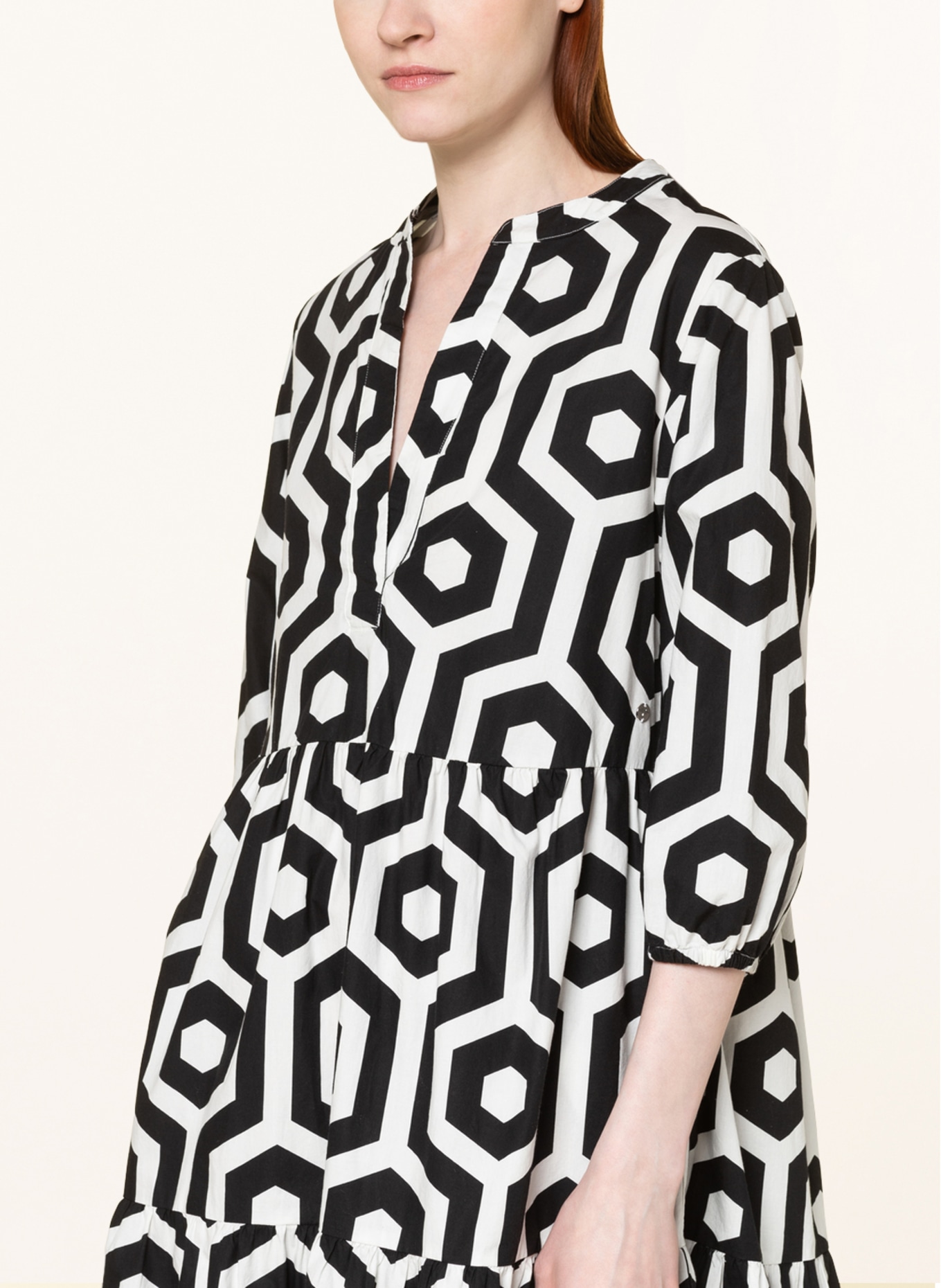 Dress in with FYNCH-HATTON 3/4 black/ white sleeves