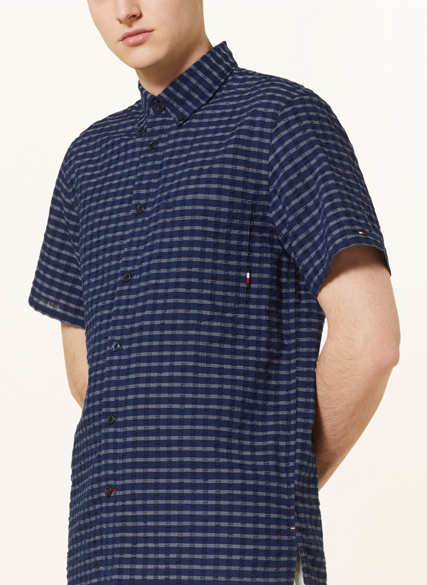 TOMMY HILFIGER Kurzarm-Hemd Regular Fit, Farbe: DUNKELBLAU/ WEISS (Bild 4)