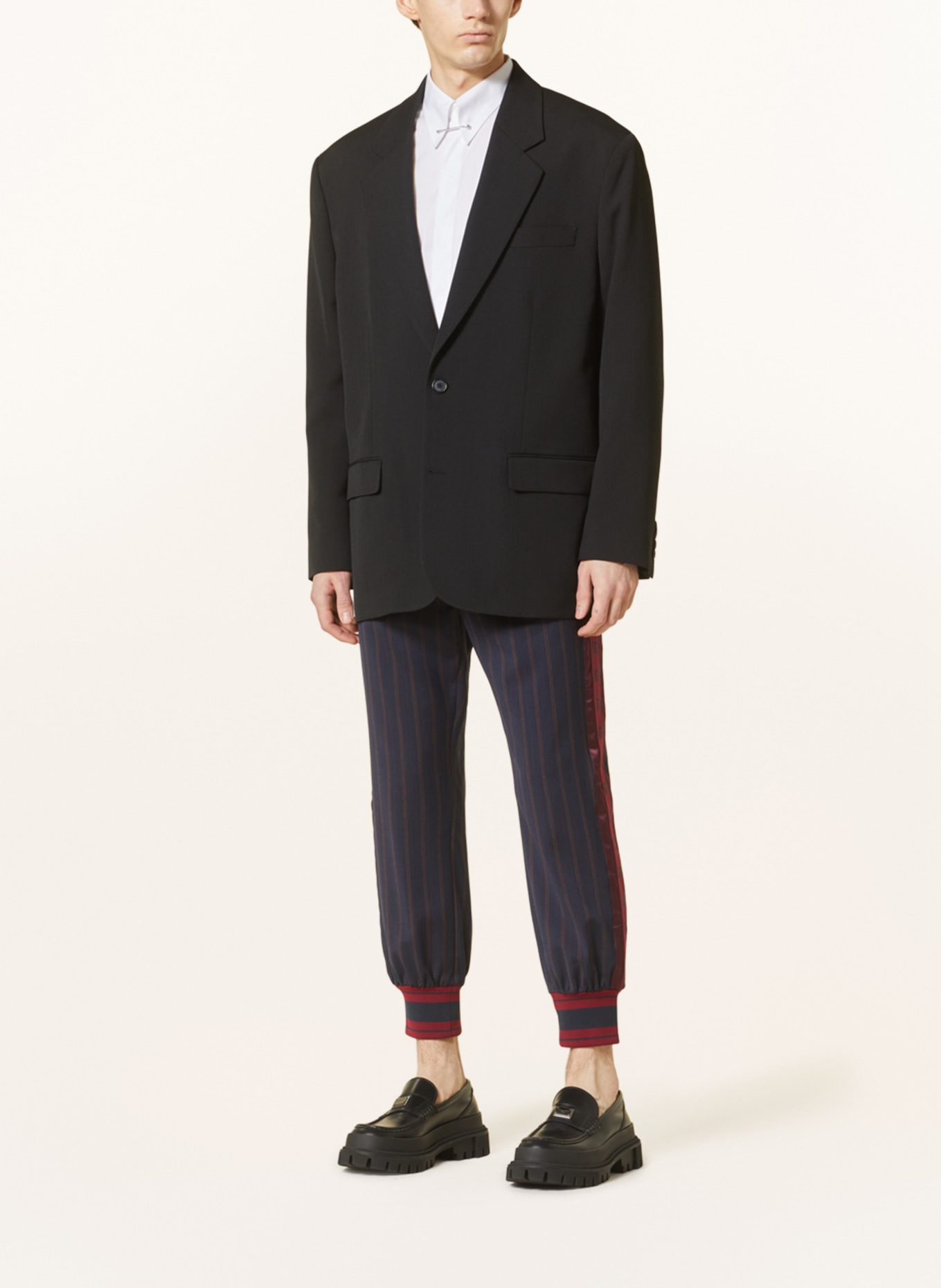 DOLCE & GABBANA Pants in jogger style with tuxedo stripes, Color: BLACK/ DARK RED (Image 2)