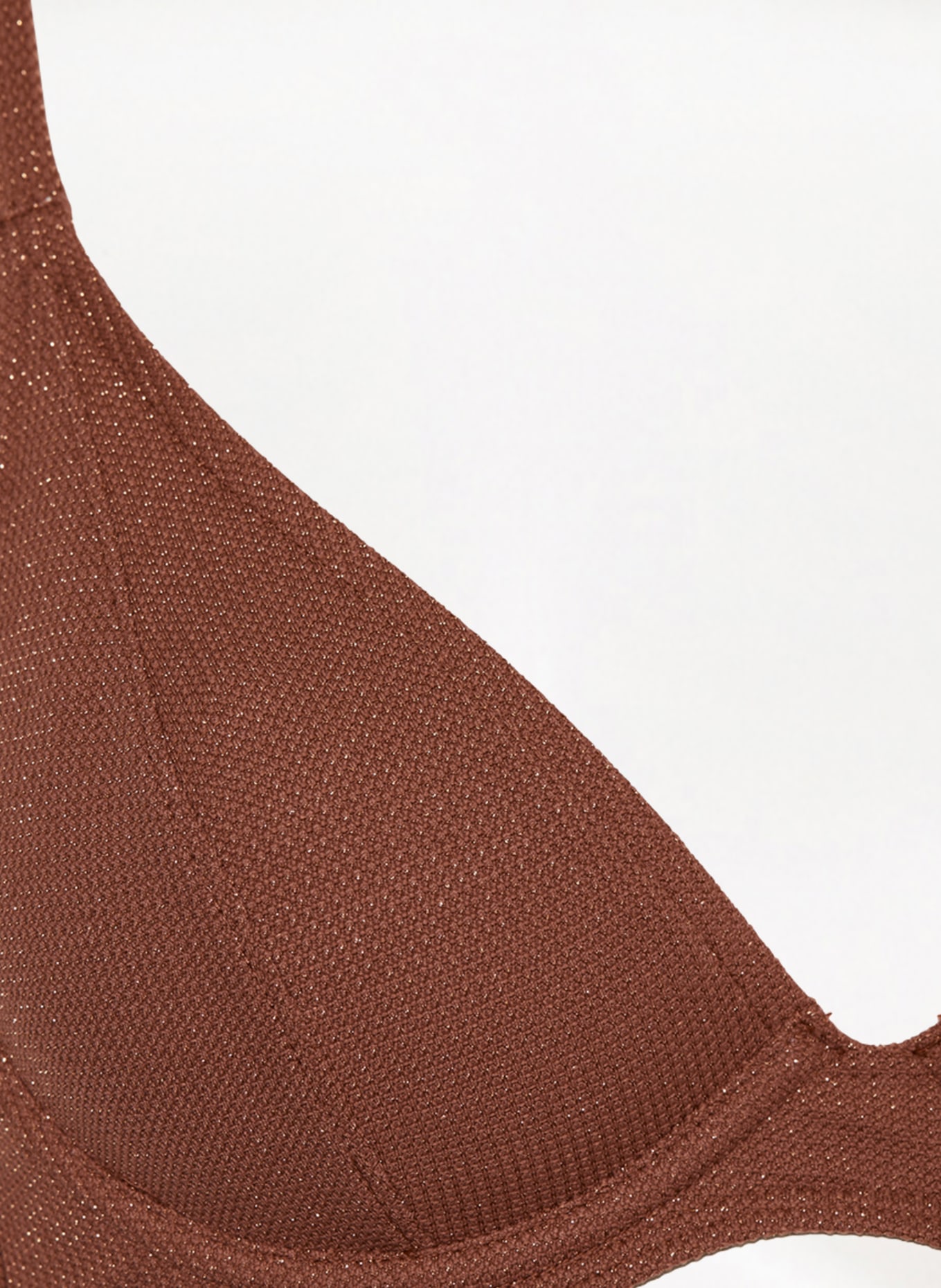BEACHLIFE Bügel-Bikini-Top ROUGE SHIMMER mit Glitzergarn, Farbe: DUNKELROT (Bild 4)