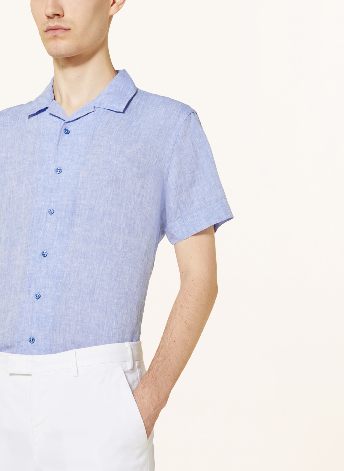 Q1 Manufaktur Short sleeve shirt extra slim fit made of linen, Color: LIGHT BLUE (Image 4)