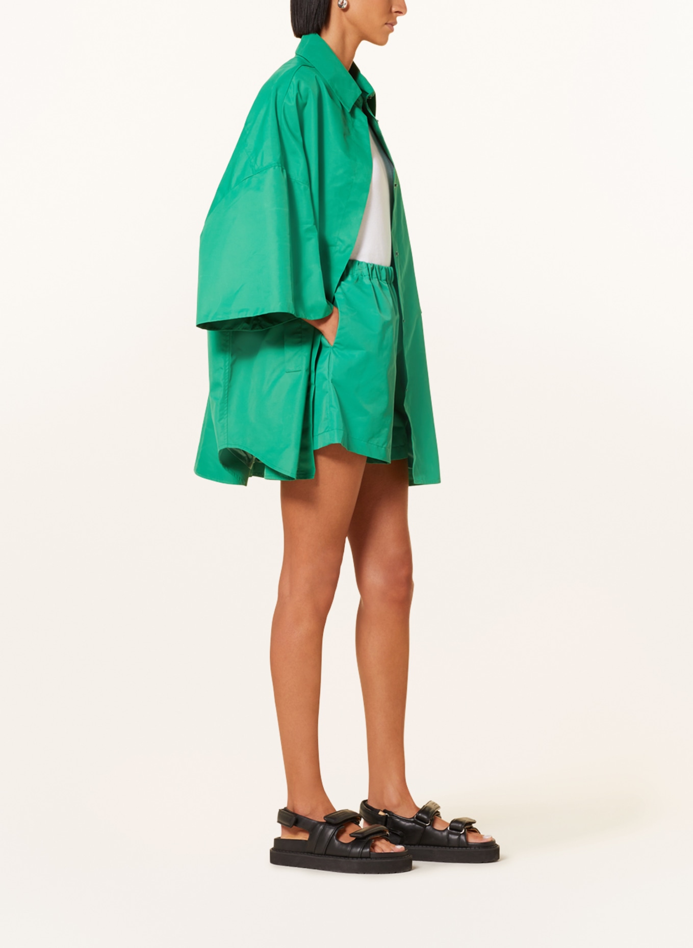 SoSUE Shorts, Color: GREEN (Image 4)