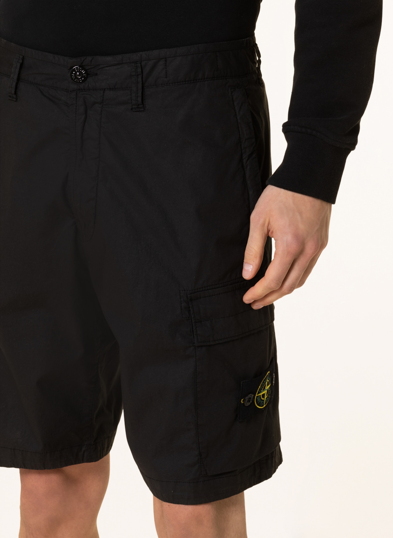 STONE ISLAND Cargo shorts regular fit, Color: BLACK (Image 6)